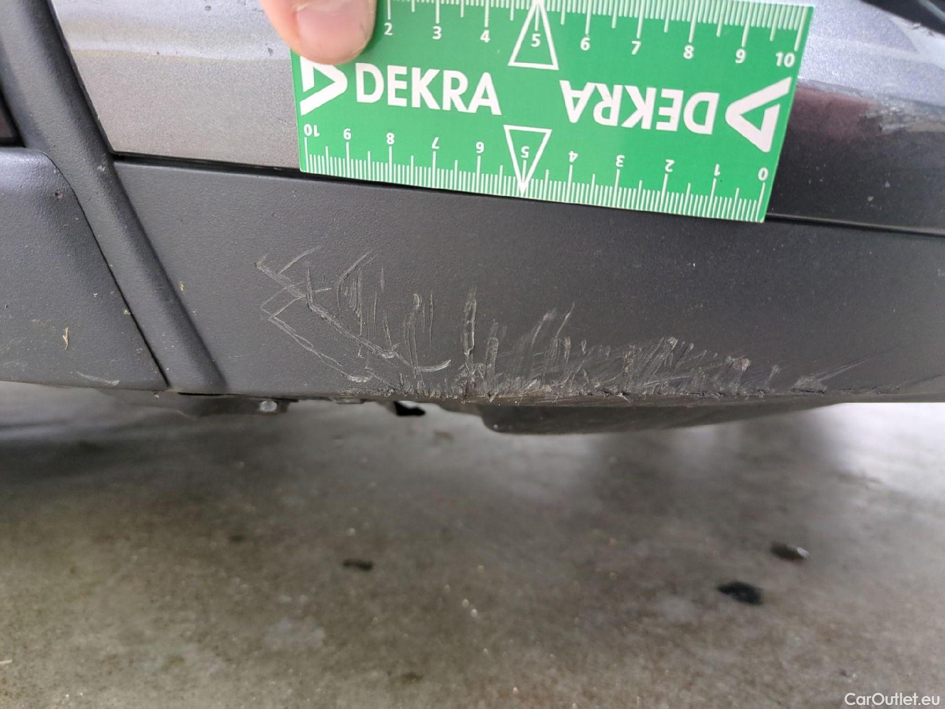  Toyota  C-HR TOYOTA  / 2016 / 5P / SUV 2.0 HYBRIDE 184 DYNAMIC BUSINESS #18