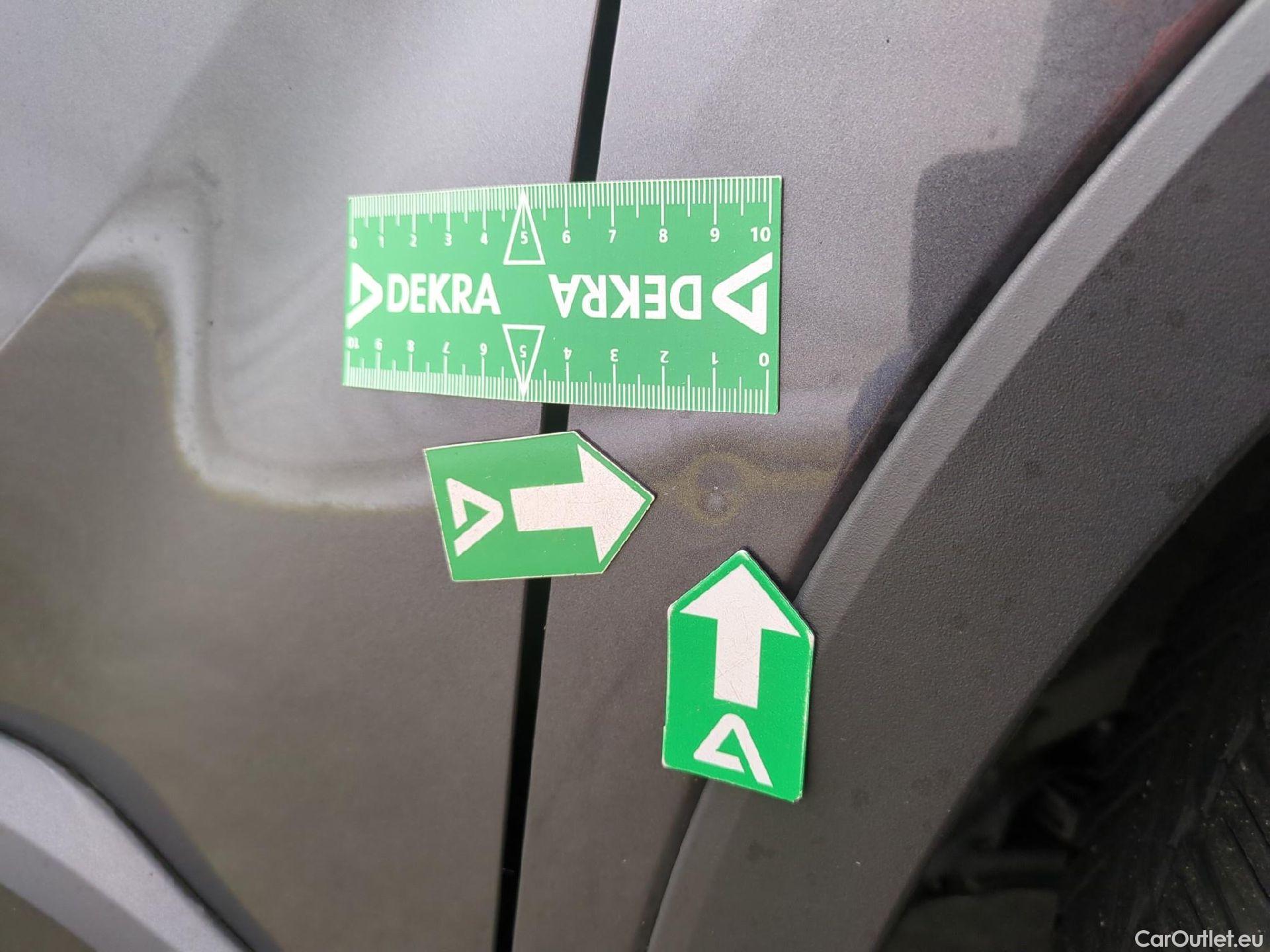  Toyota  C-HR TOYOTA  / 2016 / 5P / SUV 2.0 HYBRIDE 184 DYNAMIC BUSINESS #38