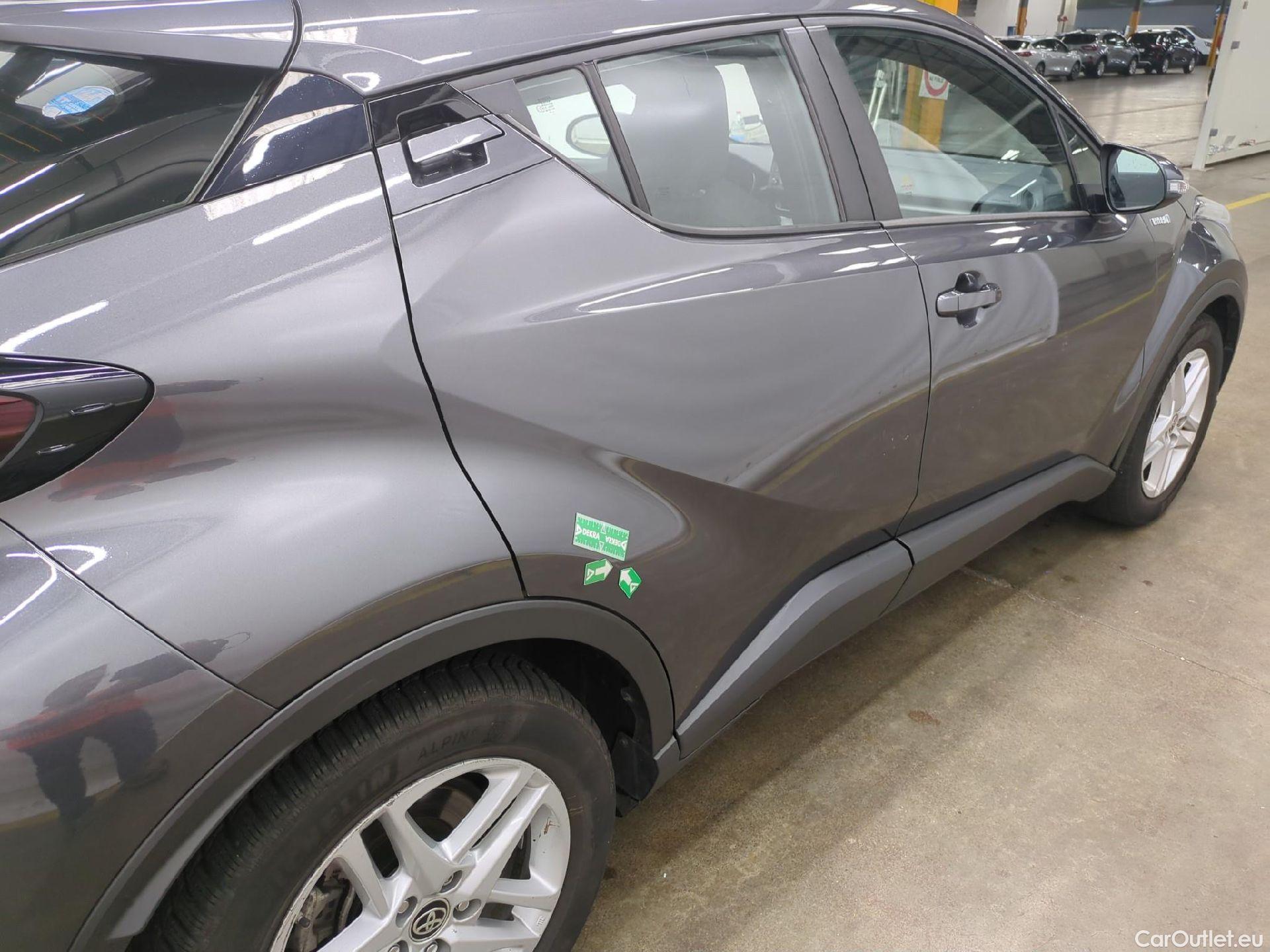  Toyota  C-HR TOYOTA  / 2016 / 5P / SUV 2.0 HYBRIDE 184 DYNAMIC BUSINESS #29