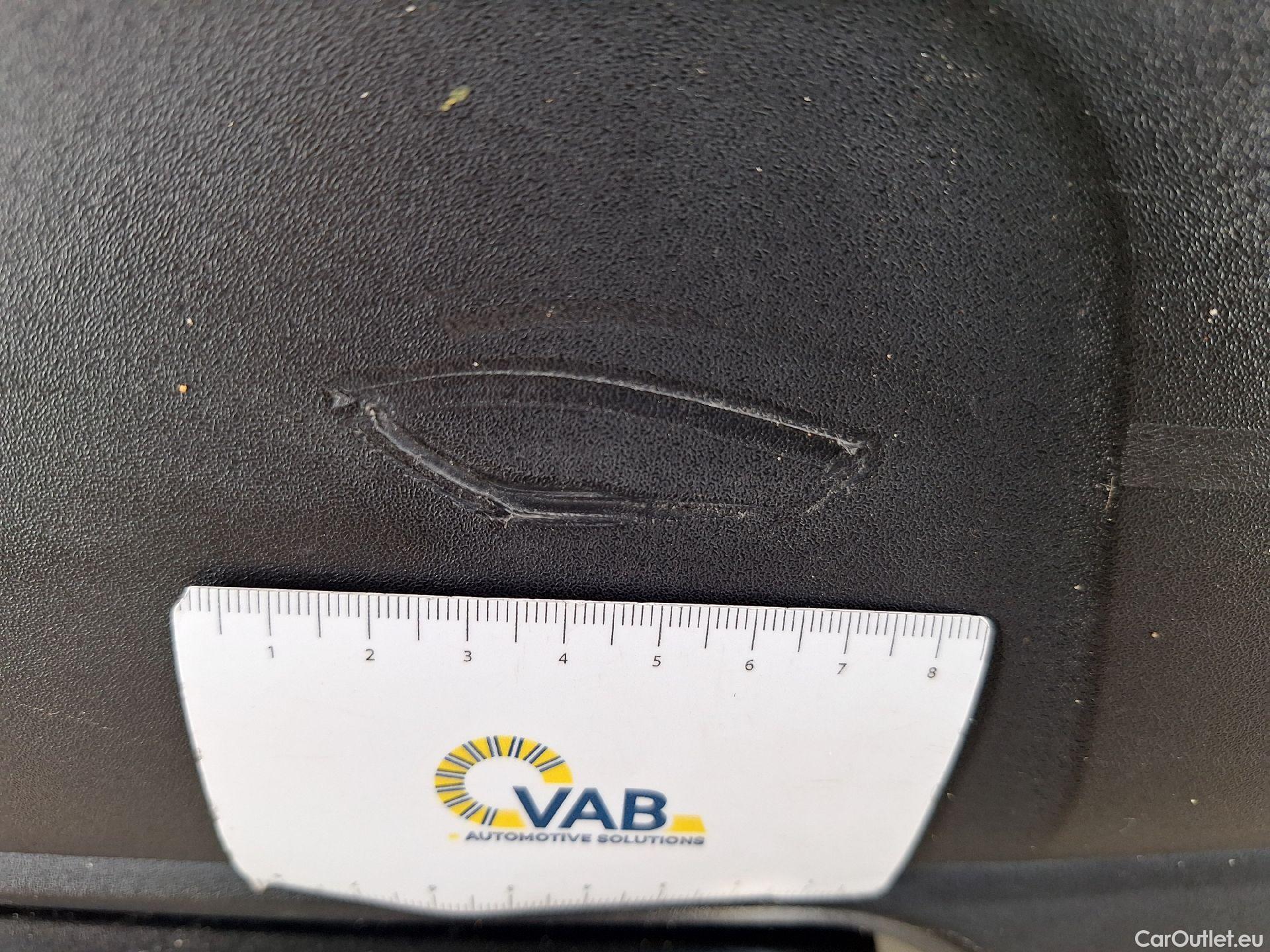  Peugeot  3008 Peugeot,  FL'20, Peugeot  1.5 BlueHDi 96kW S&S EAT8 GT 5d #14