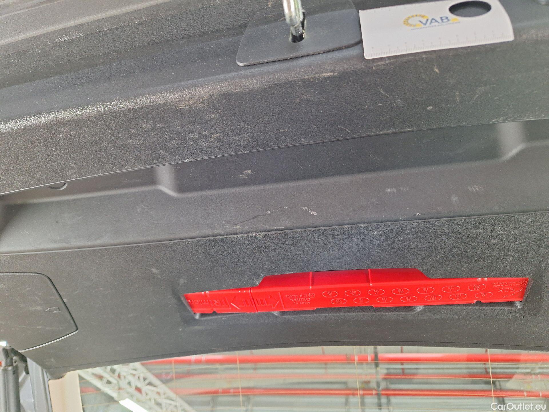  Bmw  X1 BMW,  FL'19, BMW  sDrive18iA (100 kW) 5d #12