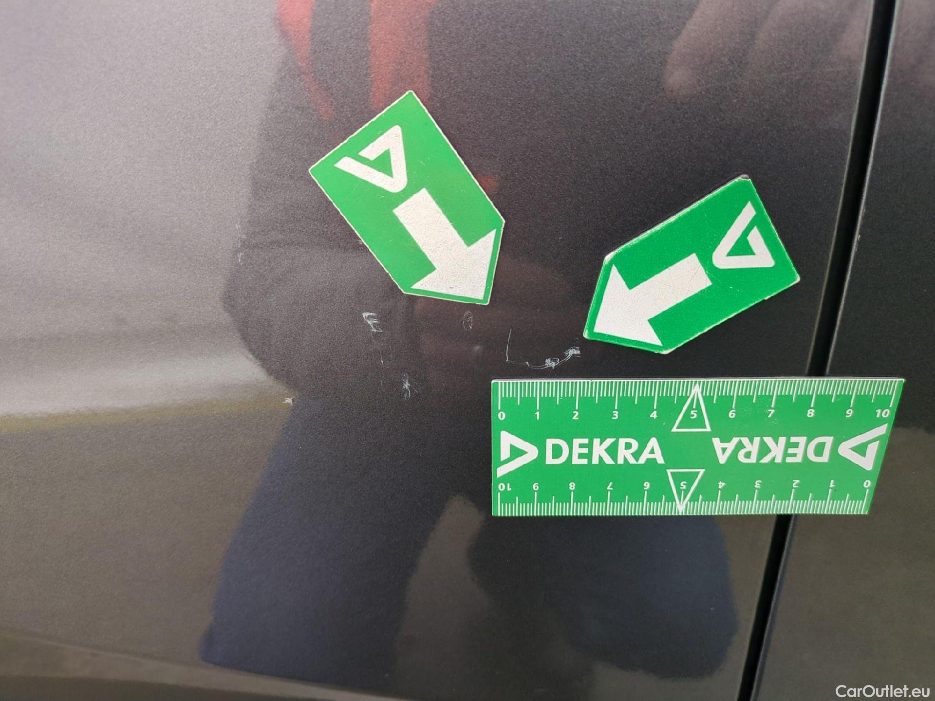  Toyota  C-HR TOYOTA  / 2016 / 5P / SUV 2.0 HYBRIDE 184 DYNAMIC BUSINESS #30