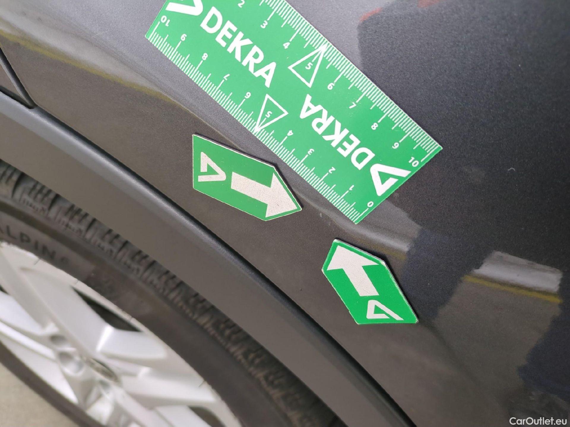  Toyota  C-HR TOYOTA  / 2016 / 5P / SUV 2.0 HYBRIDE 184 DYNAMIC BUSINESS #31