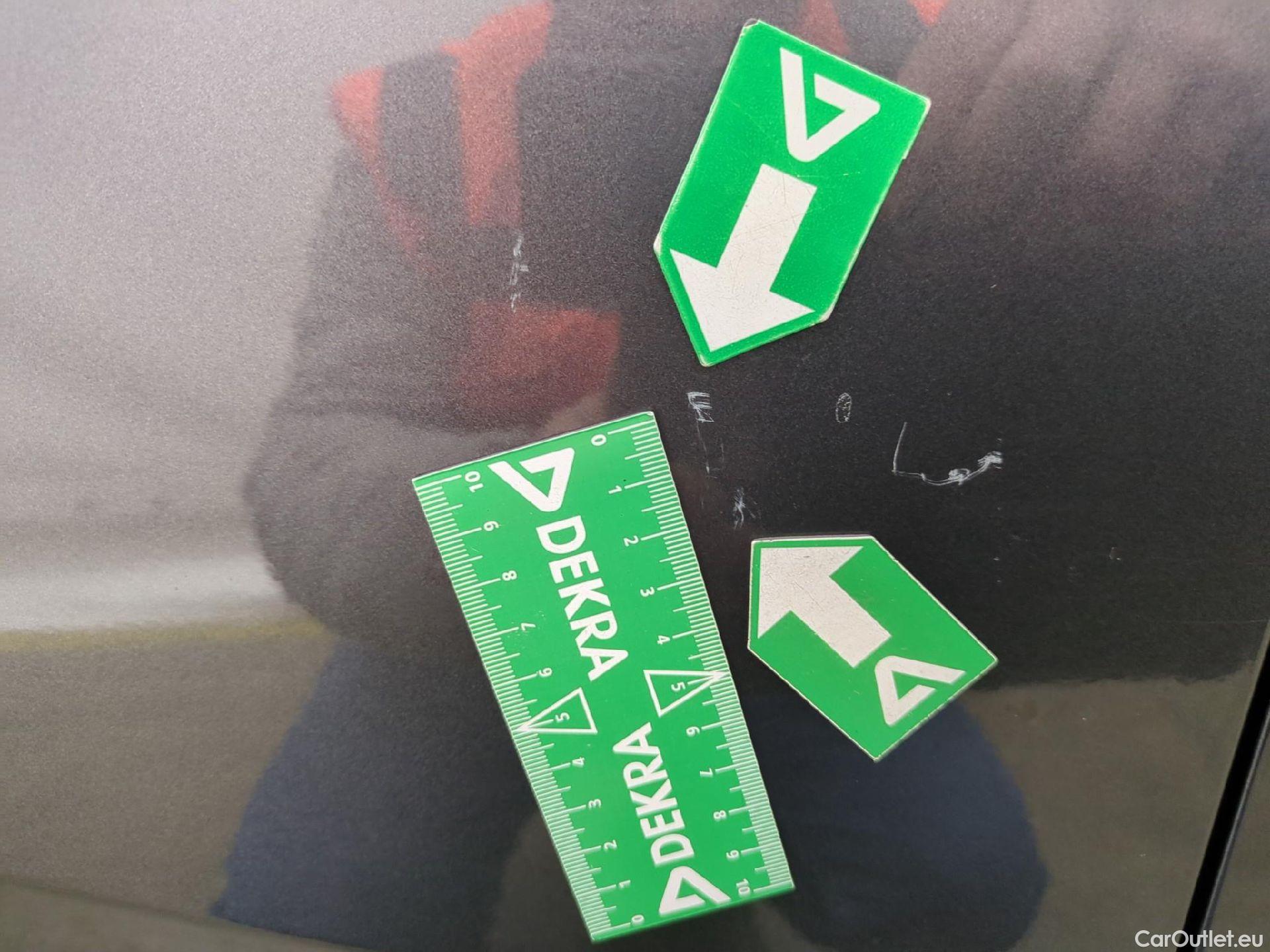  Toyota  C-HR TOYOTA  / 2016 / 5P / SUV 2.0 HYBRIDE 184 DYNAMIC BUSINESS #32