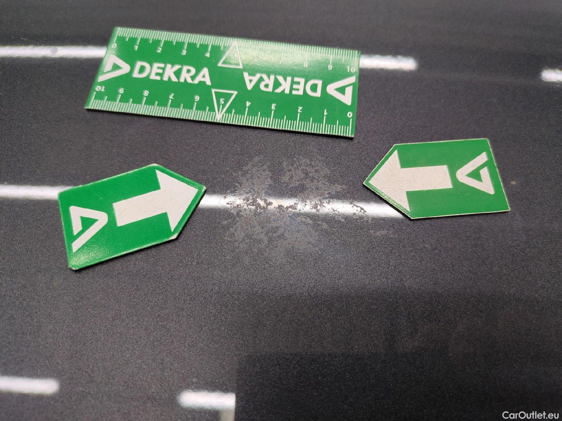  Toyota  C-HR TOYOTA  / 2016 / 5P / SUV 2.0 HYBRIDE 184 DYNAMIC BUSINESS #39