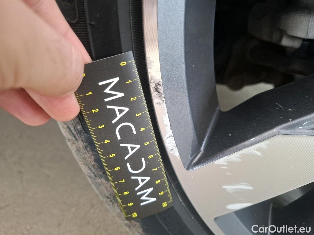  Volkswagen  Tiguan VOLKSWAGEN  Allspace / 2017 / 5P / SUV 2.0 TDI 150 DSG7 Carat Exclusive #49