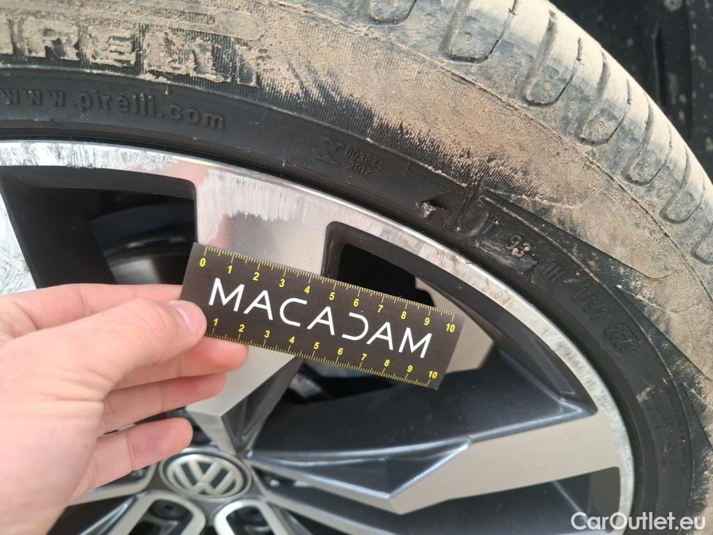  Volkswagen  Tiguan VOLKSWAGEN  Allspace / 2017 / 5P / SUV 2.0 TDI 150 DSG7 Carat Exclusive #73