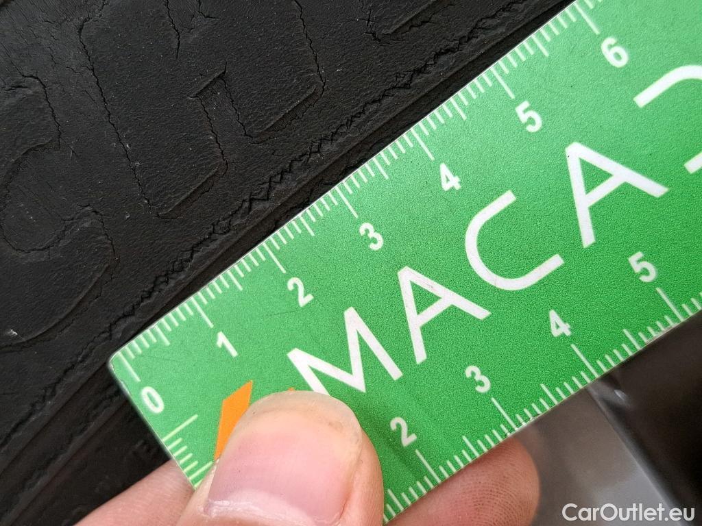  Peugeot  3008  Allure 1.5 HDi 130CV BVA8 E6d #5