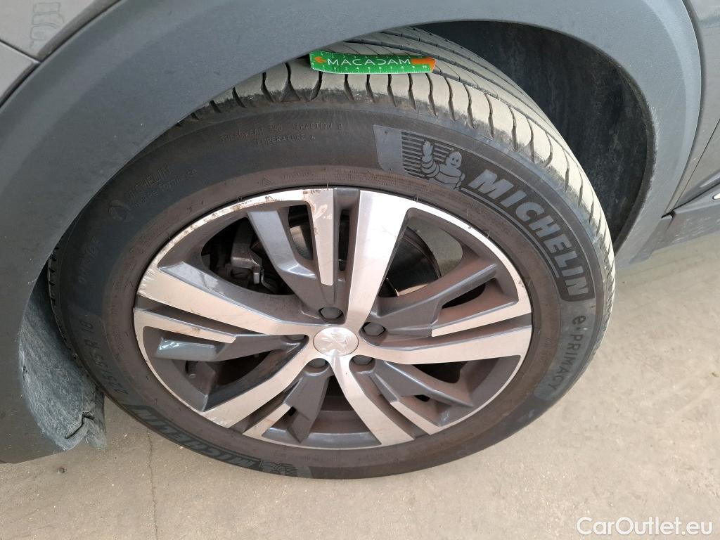  Peugeot  3008  Allure 1.5 HDi 130CV BVA8 E6d #24