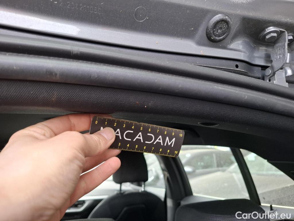  Bmw  Serie 1 BMW Série 1 / 2019 / 5P / Berline 1.5 118I DKG7 Business Design #37