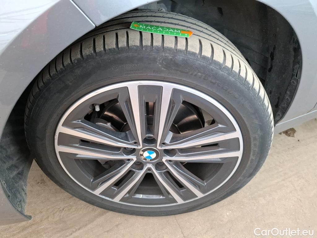  Bmw  Serie 1 BMW Série 1 / 2019 / 5P / Berline 1.5 118I DKG7 Business Design #17