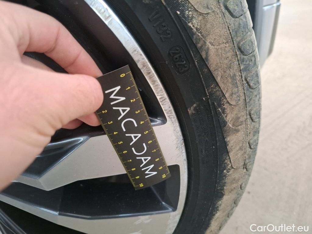  Volkswagen  Tiguan VOLKSWAGEN  Allspace / 2017 / 5P / SUV 2.0 TDI 150 DSG7 Carat Exclusive #74