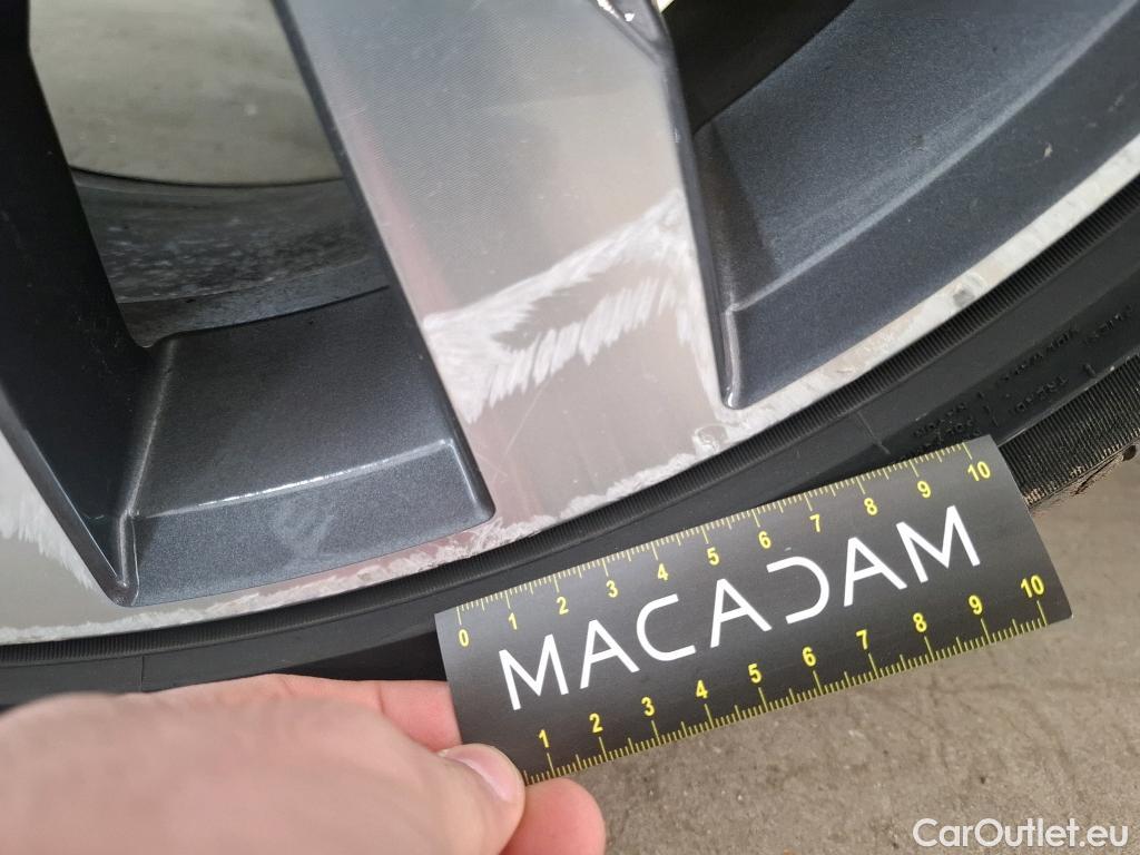  Volkswagen  Tiguan VOLKSWAGEN  Allspace / 2017 / 5P / SUV 2.0 TDI 150 DSG7 Carat Exclusive #64