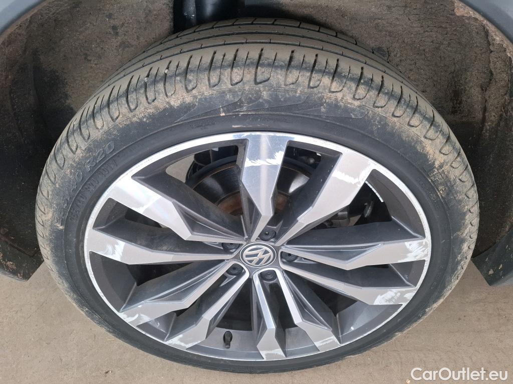  Volkswagen  Tiguan VOLKSWAGEN  Allspace / 2017 / 5P / SUV 2.0 TDI 150 DSG7 Carat Exclusive #56