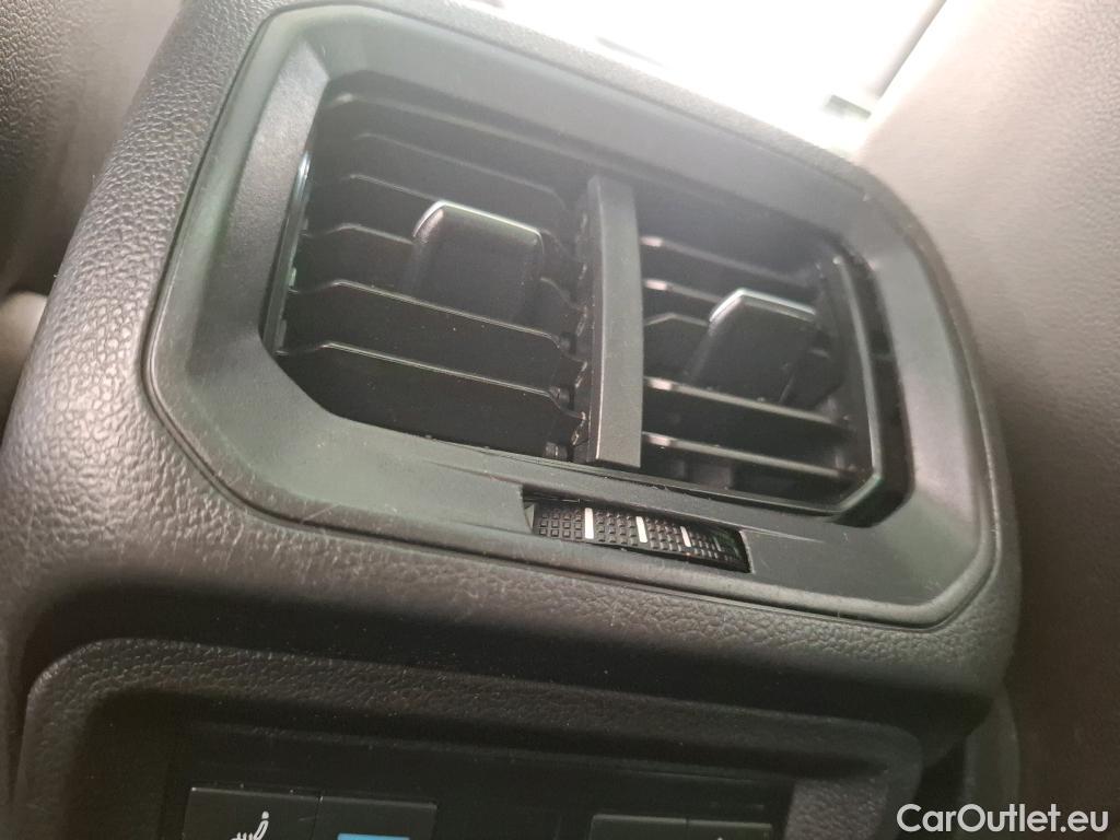  Volkswagen  Tiguan VOLKSWAGEN  Allspace / 2017 / 5P / SUV 2.0 TDI 150 DSG7 Carat Exclusive #33