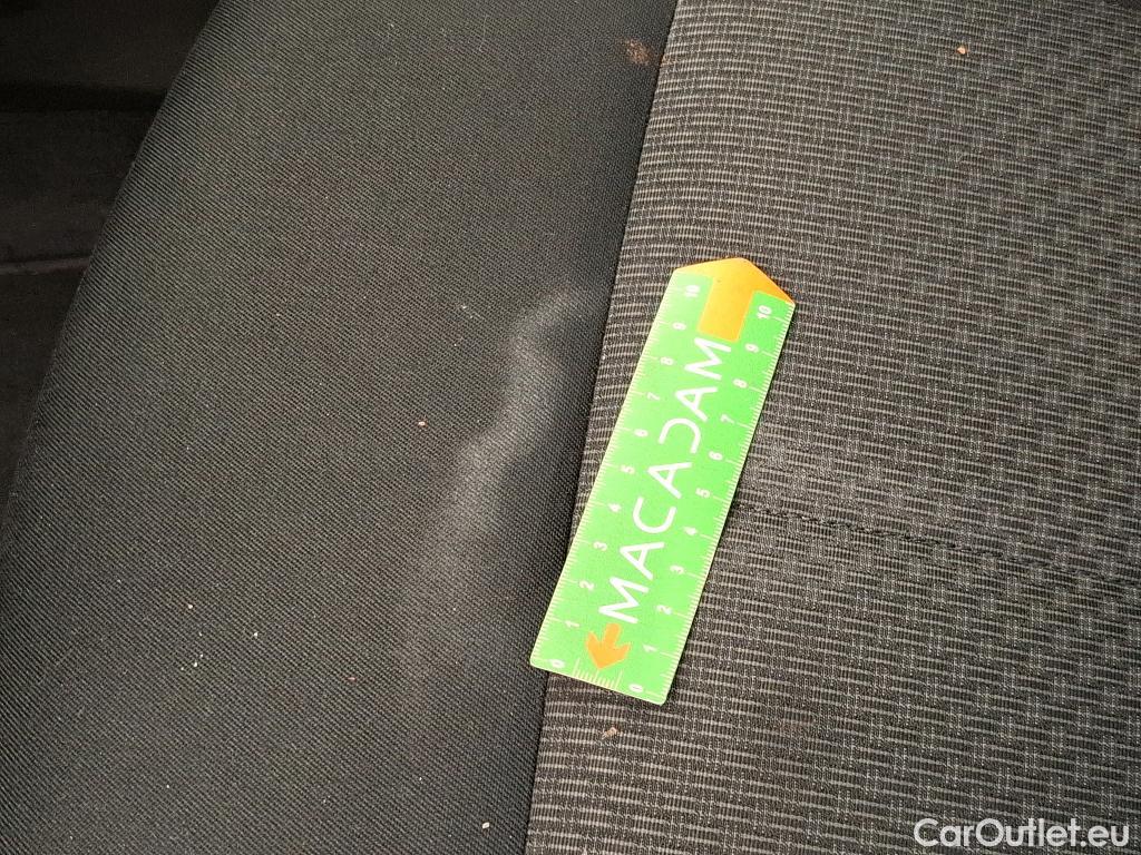  Bmw  Serie 1 BMW Série 1 / 2019 / 5P / Berline 1.5 118I DKG7 Business Design #32