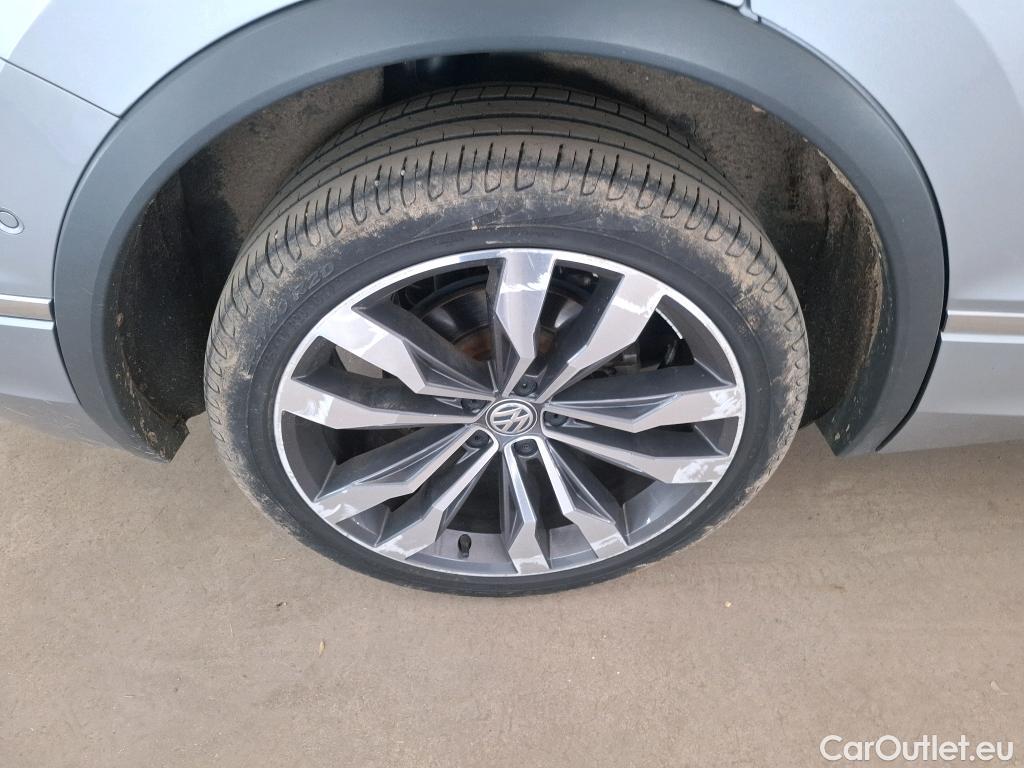  Volkswagen  Tiguan VOLKSWAGEN  Allspace / 2017 / 5P / SUV 2.0 TDI 150 DSG7 Carat Exclusive #55