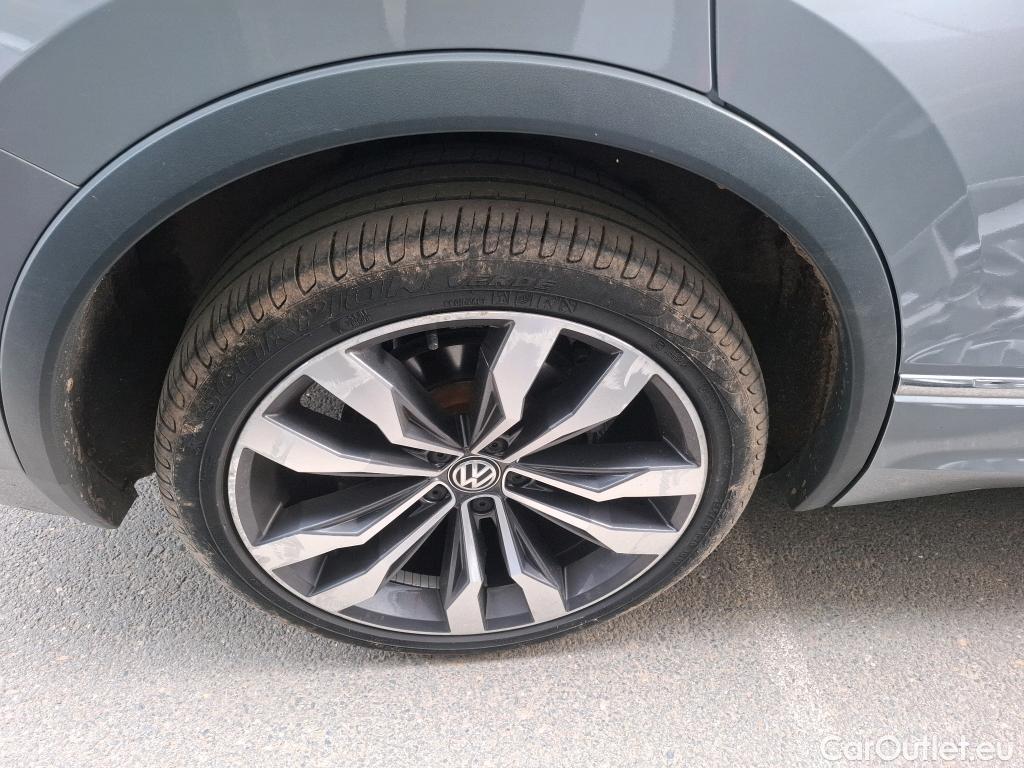  Volkswagen  Tiguan VOLKSWAGEN  Allspace / 2017 / 5P / SUV 2.0 TDI 150 DSG7 Carat Exclusive #1