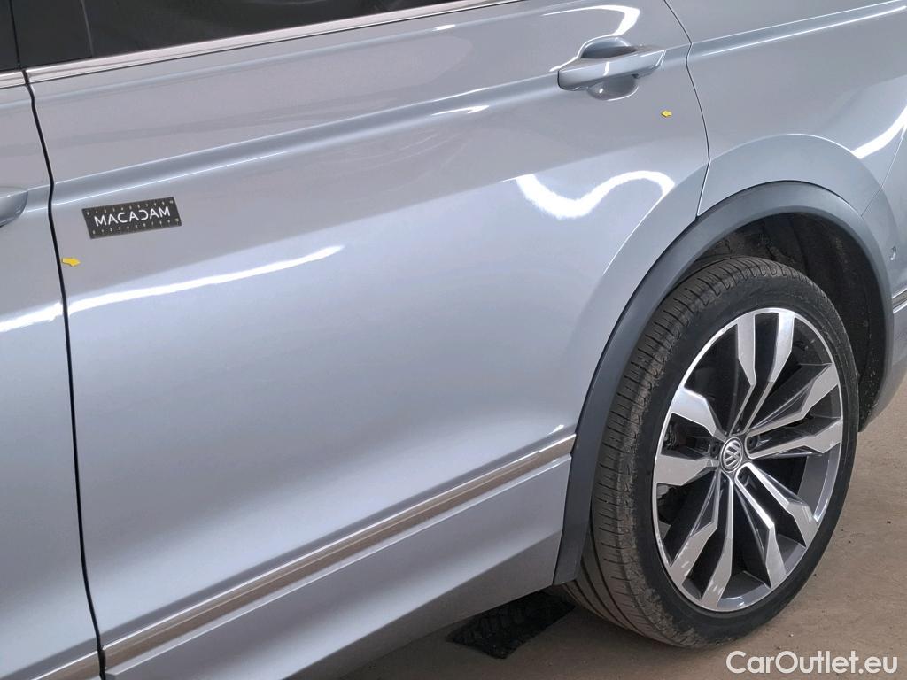  Volkswagen  Tiguan VOLKSWAGEN  Allspace / 2017 / 5P / SUV 2.0 TDI 150 DSG7 Carat Exclusive #14