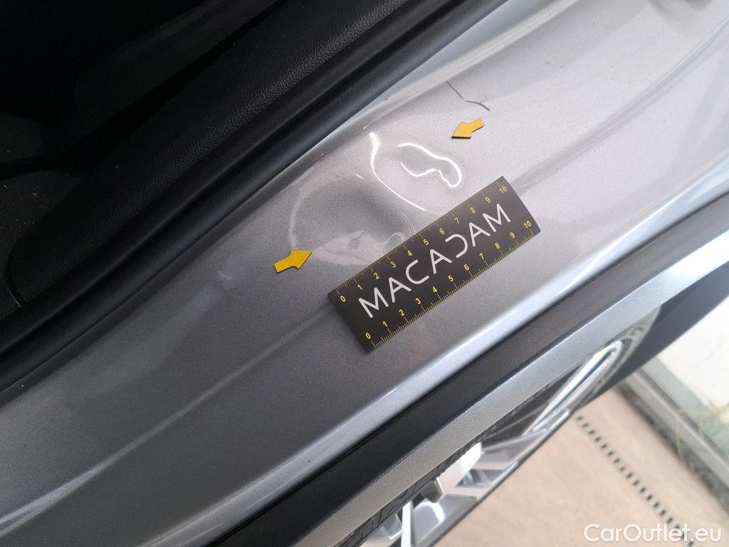  Volkswagen  Tiguan VOLKSWAGEN  Allspace / 2017 / 5P / SUV 2.0 TDI 150 DSG7 Carat Exclusive #25