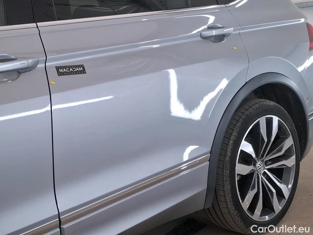  Volkswagen  Tiguan VOLKSWAGEN  Allspace / 2017 / 5P / SUV 2.0 TDI 150 DSG7 Carat Exclusive #16