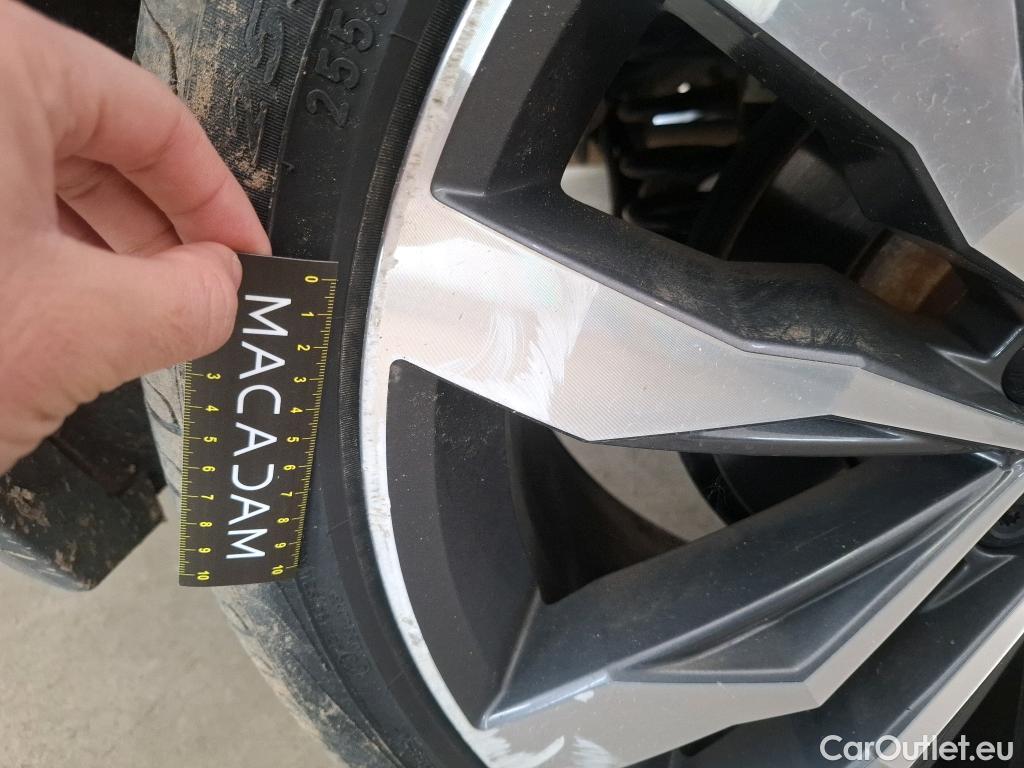  Volkswagen  Tiguan VOLKSWAGEN  Allspace / 2017 / 5P / SUV 2.0 TDI 150 DSG7 Carat Exclusive #68