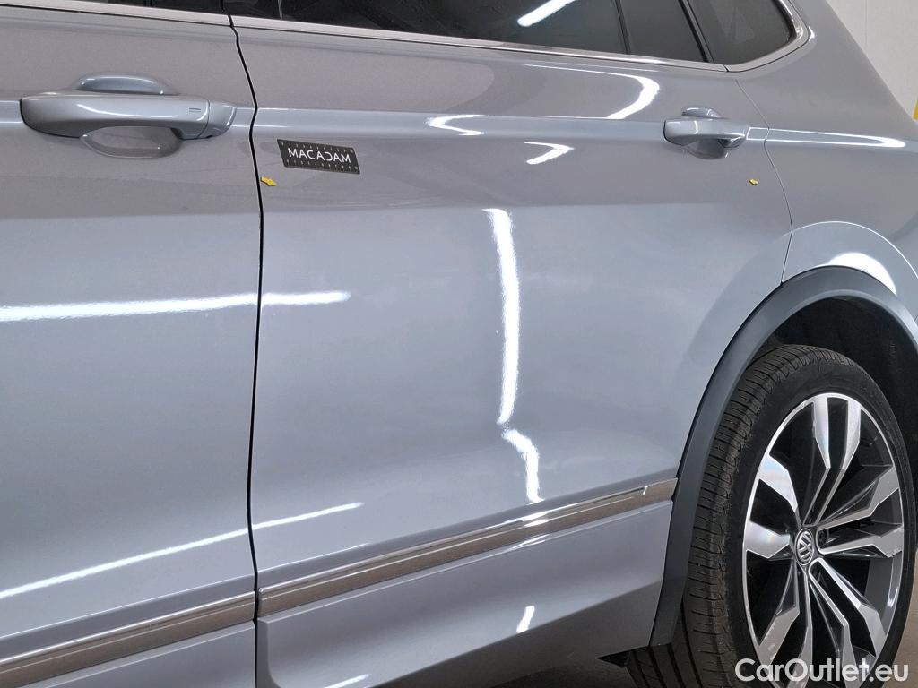  Volkswagen  Tiguan VOLKSWAGEN  Allspace / 2017 / 5P / SUV 2.0 TDI 150 DSG7 Carat Exclusive #19