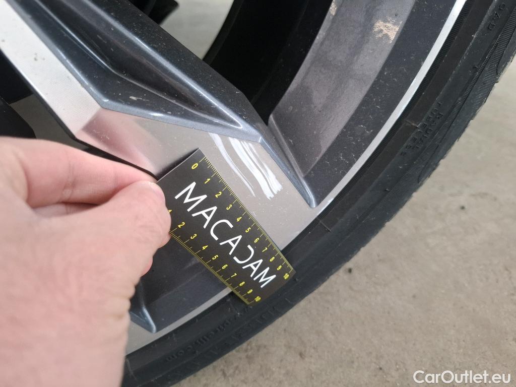  Volkswagen  Tiguan VOLKSWAGEN  Allspace / 2017 / 5P / SUV 2.0 TDI 150 DSG7 Carat Exclusive #53