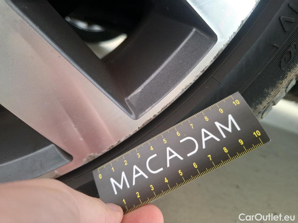  Volkswagen  Tiguan VOLKSWAGEN  Allspace / 2017 / 5P / SUV 2.0 TDI 150 DSG7 Carat Exclusive #42