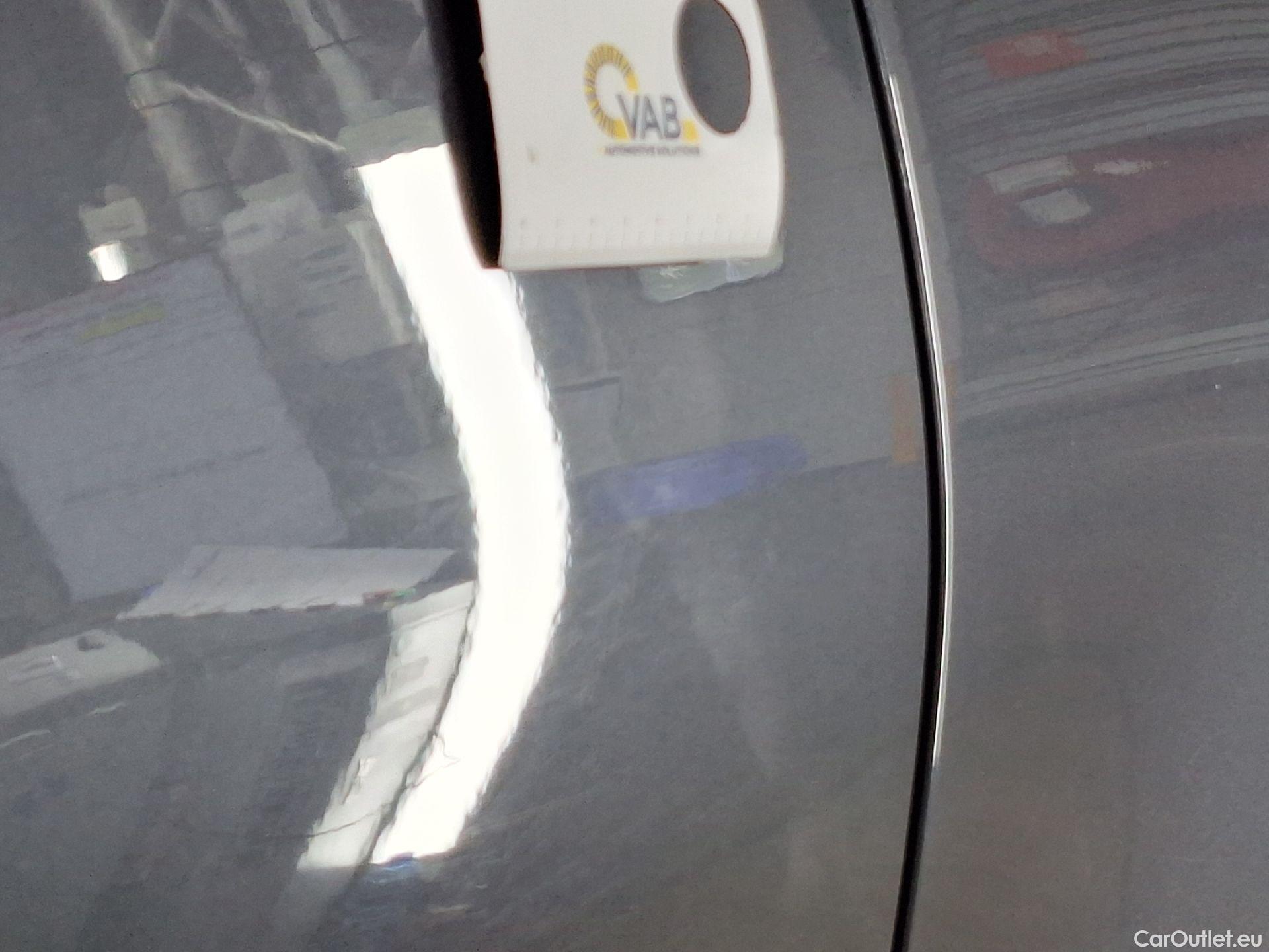  Bmw  Serie 3 BMW, 3-serie Touring '18, BMW 3 Reeks Touring 318dA (100 kW) 5d #17