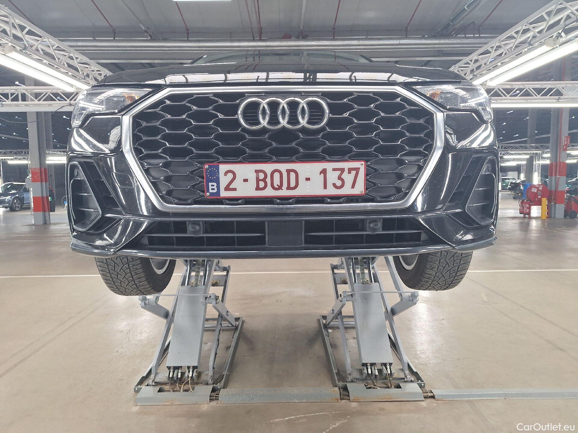  Audi  Q3 Audi,  SB '19, Audi  Sportback 35 TDI S tronic Bus. Ed. Attract #29