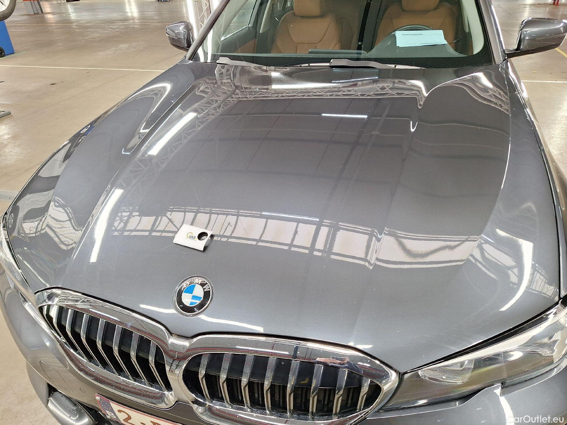  Bmw  Serie 3 BMW, 3-serie Touring '18, BMW 3 Reeks Touring 318dA (100 kW) 5d #1