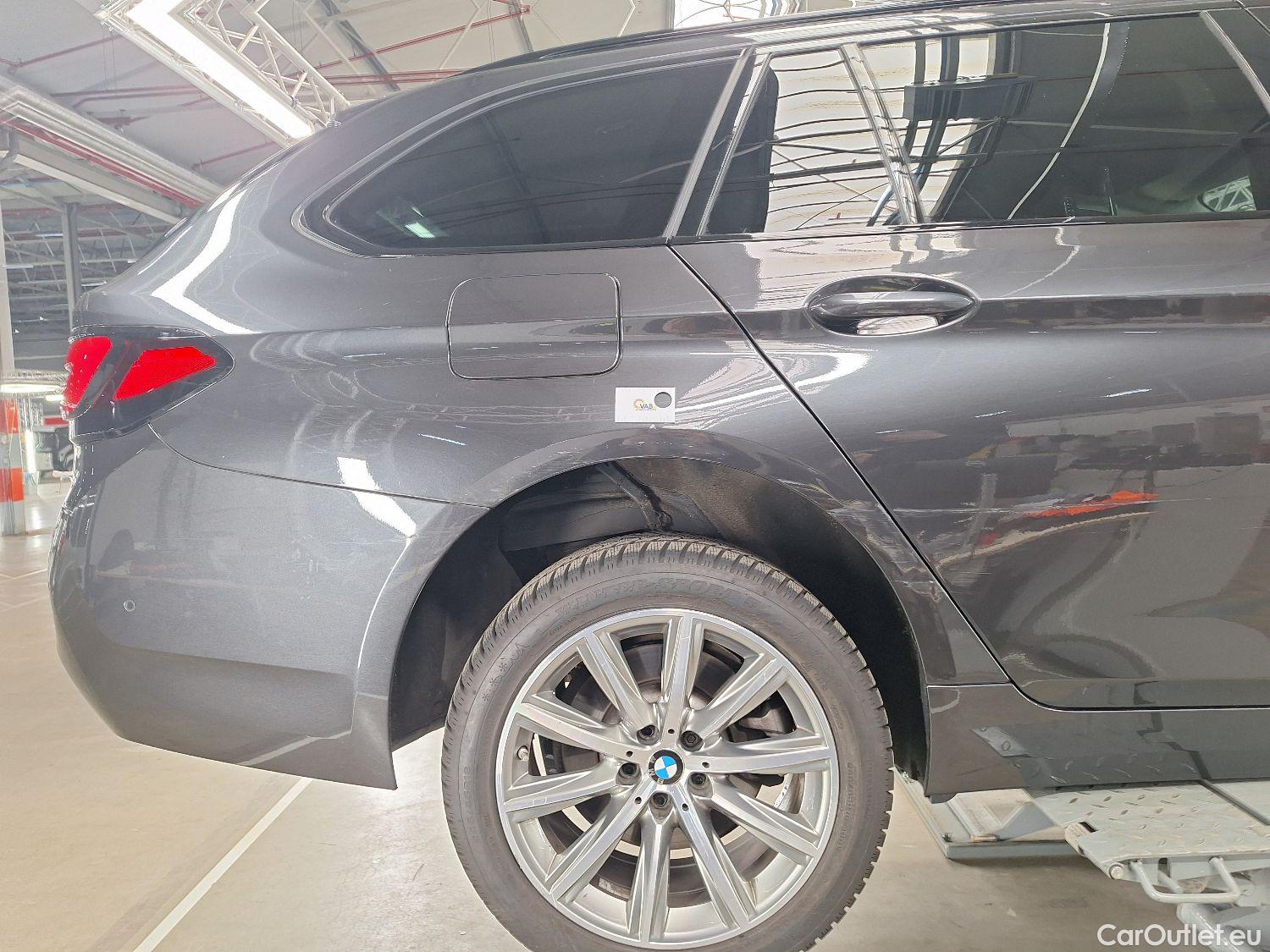  Bmw  Serie 5 BMW, 5-serie To FL'20, BMW 5 Reeks Touring 518d Aut. (100 kW) 5d #21