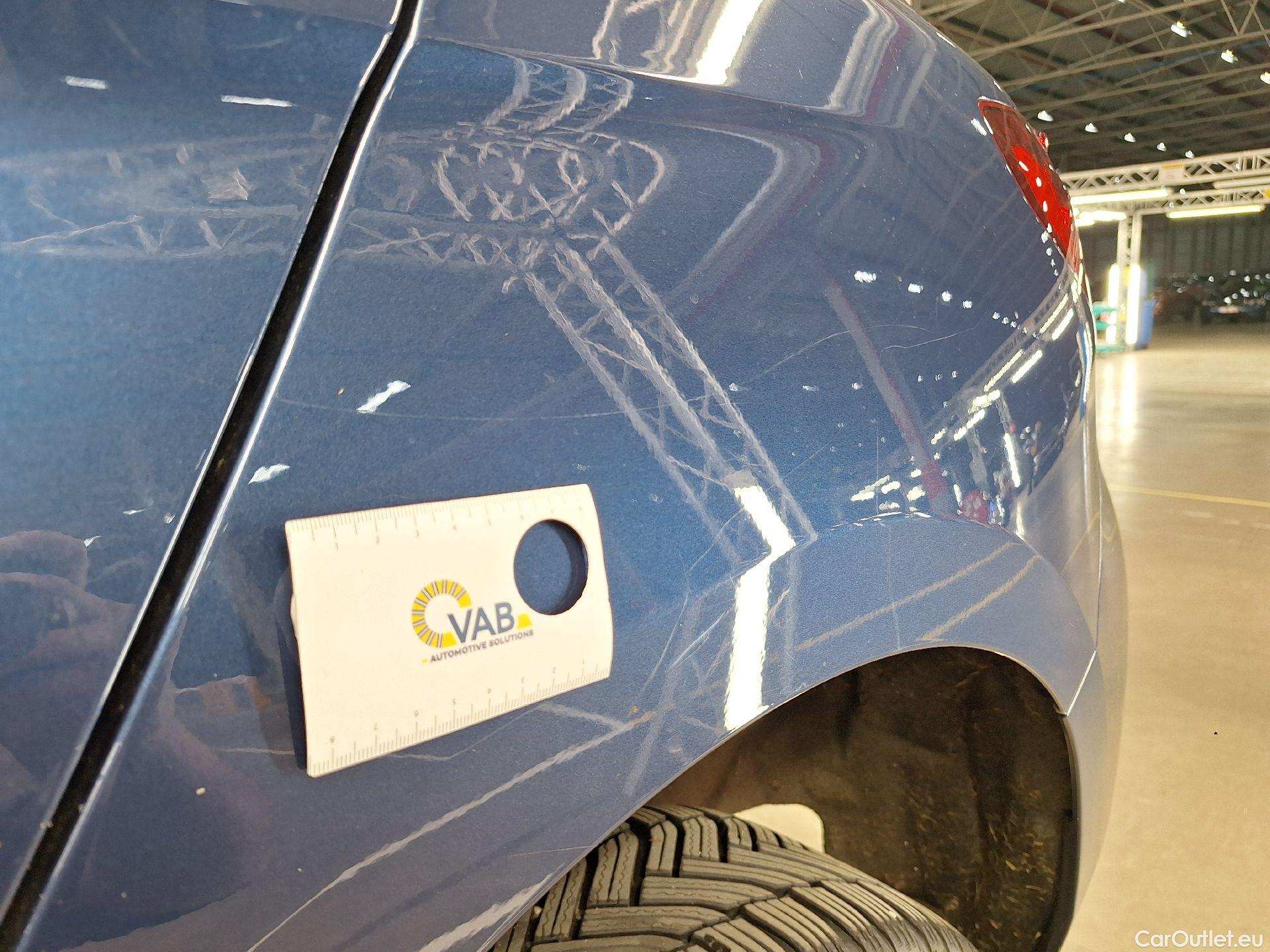  Bmw  Serie 1 BMW, 1-serie '19, BMW 1 Reeks Hatch 116d (85 kW) 5d #26