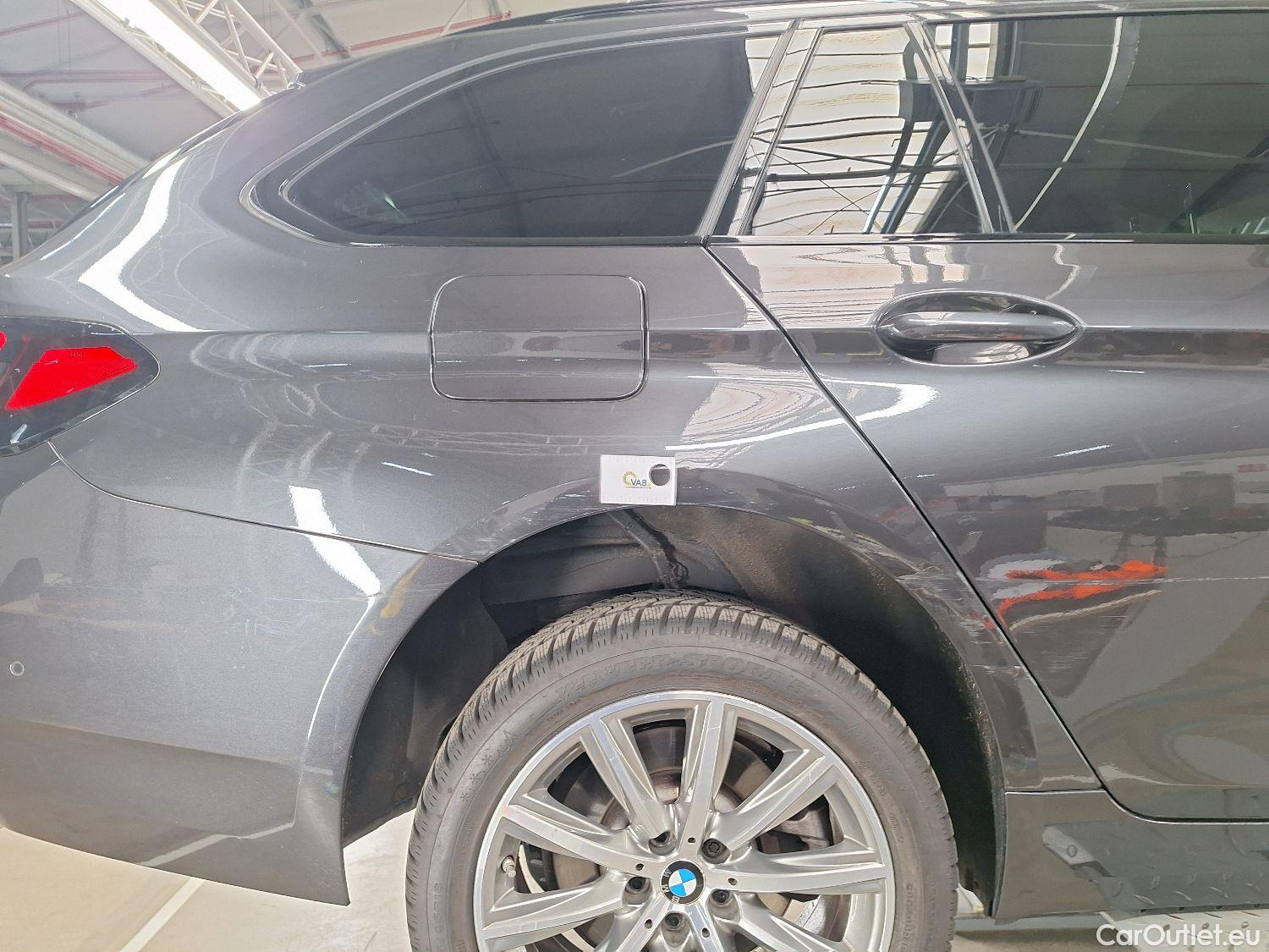  Bmw  Serie 5 BMW, 5-serie To FL'20, BMW 5 Reeks Touring 518d Aut. (100 kW) 5d #24