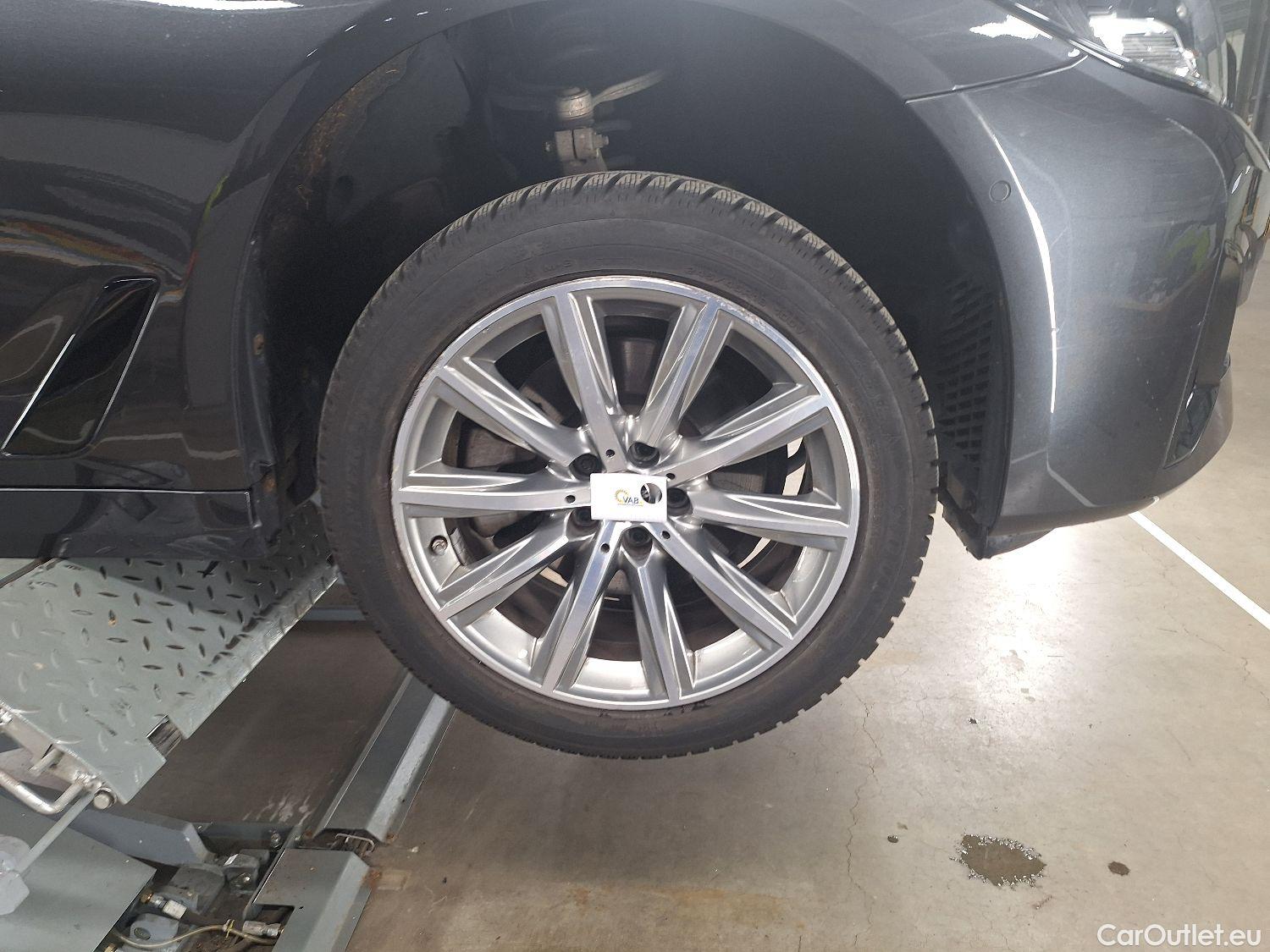  Bmw  Serie 5 BMW, 5-serie To FL'20, BMW 5 Reeks Touring 518d Aut. (100 kW) 5d #70