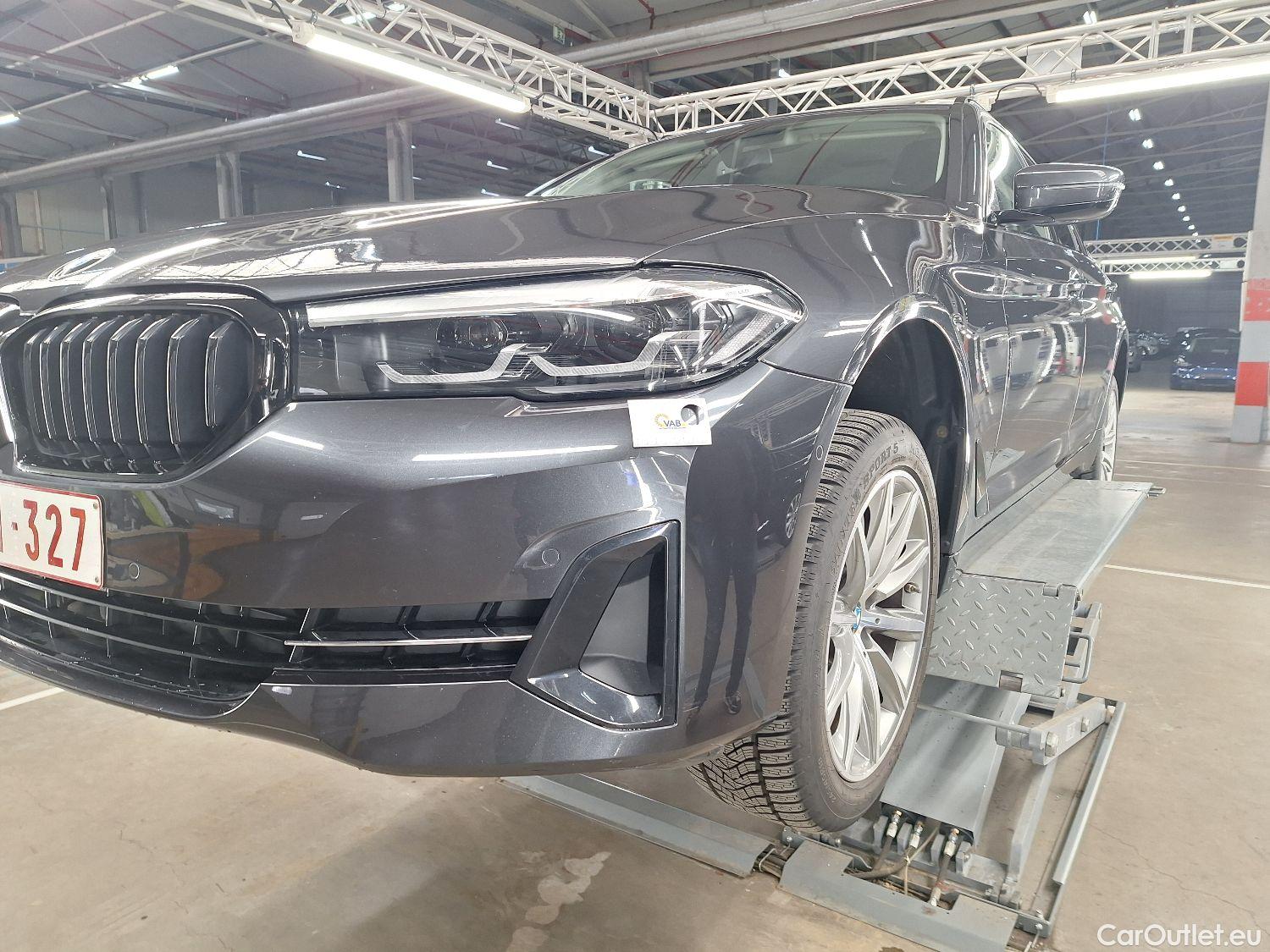  Bmw  Serie 5 BMW, 5-serie To FL'20, BMW 5 Reeks Touring 518d Aut. (100 kW) 5d #60