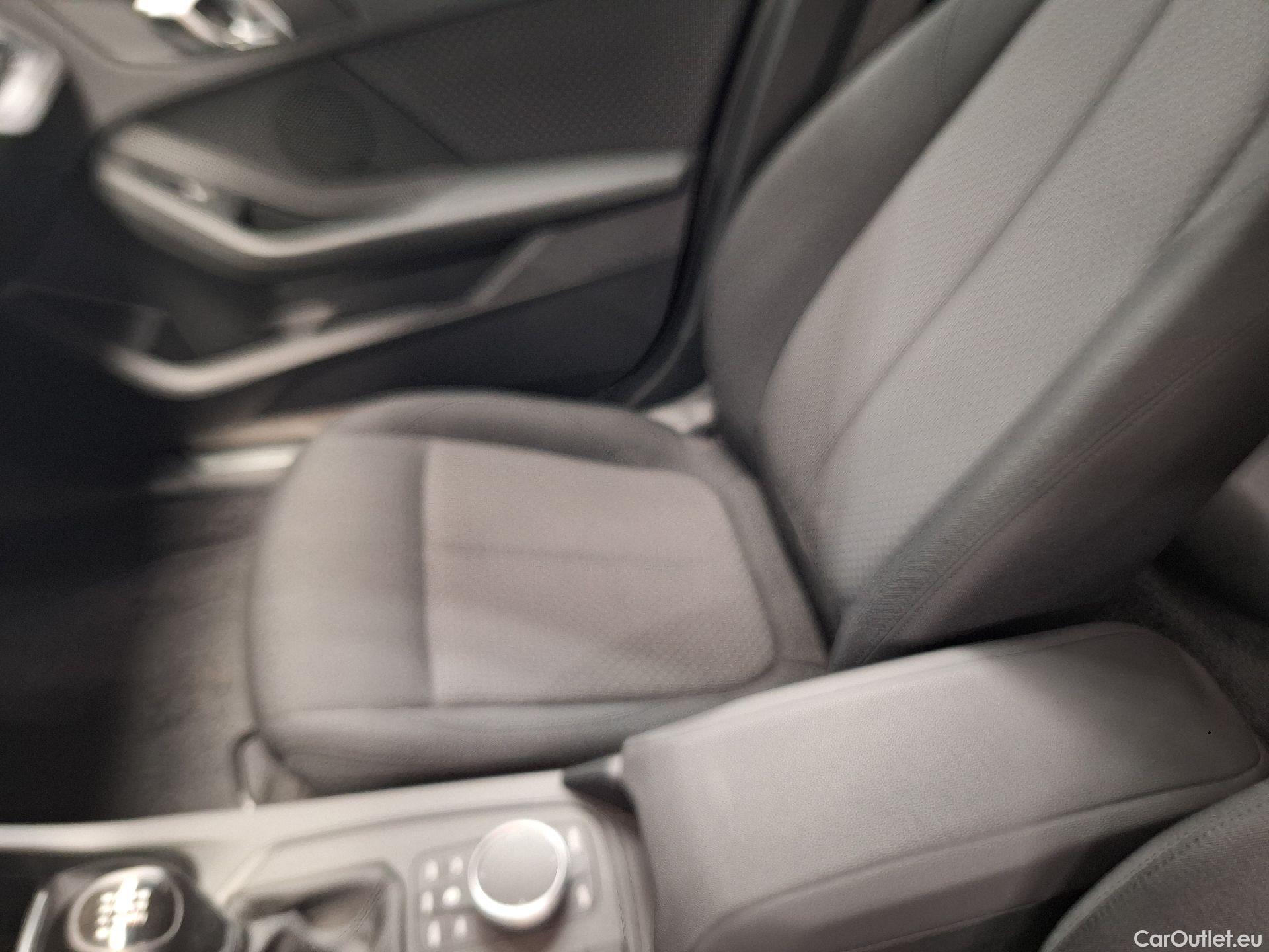  Bmw  Serie 1 BMW, 1-serie '19, BMW 1 Reeks Hatch 116d (85 kW) 5d #9