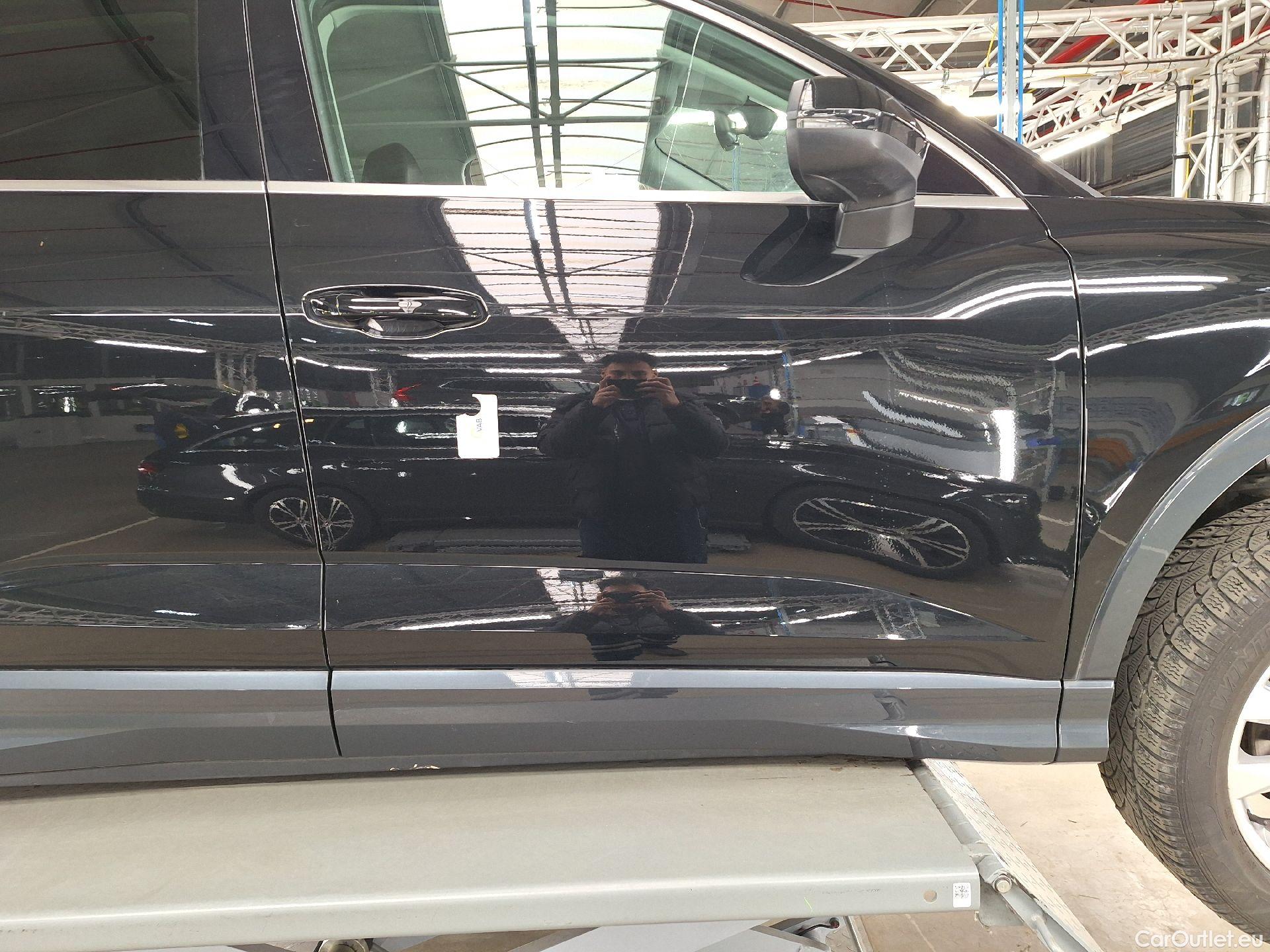  Audi  Q3 Audi,  SB '19, Audi  Sportback 35 TDI S tronic Bus. Ed. Attract #21