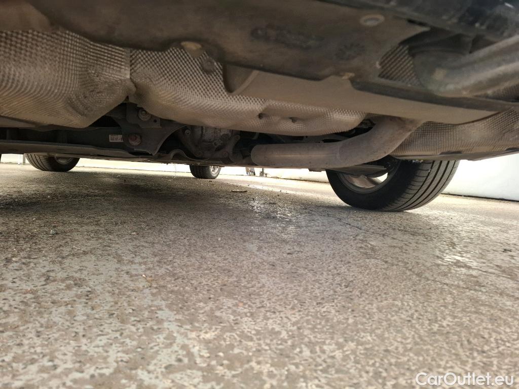  Bmw  Serie 3 Série 3 Touring 320 d Edition Sport 2.0 190CV BVA8 E6dT #4