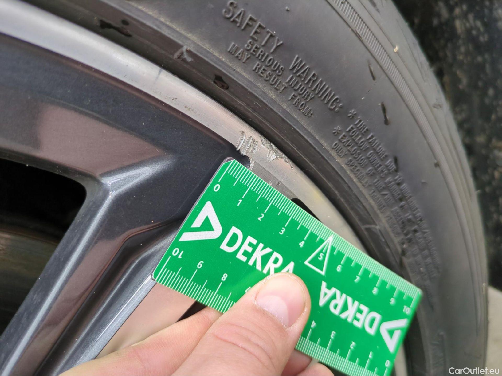  Bmw  Serie 1 1 Berline 116 d Business Design 1.5 115CV BVA7 E6d #9