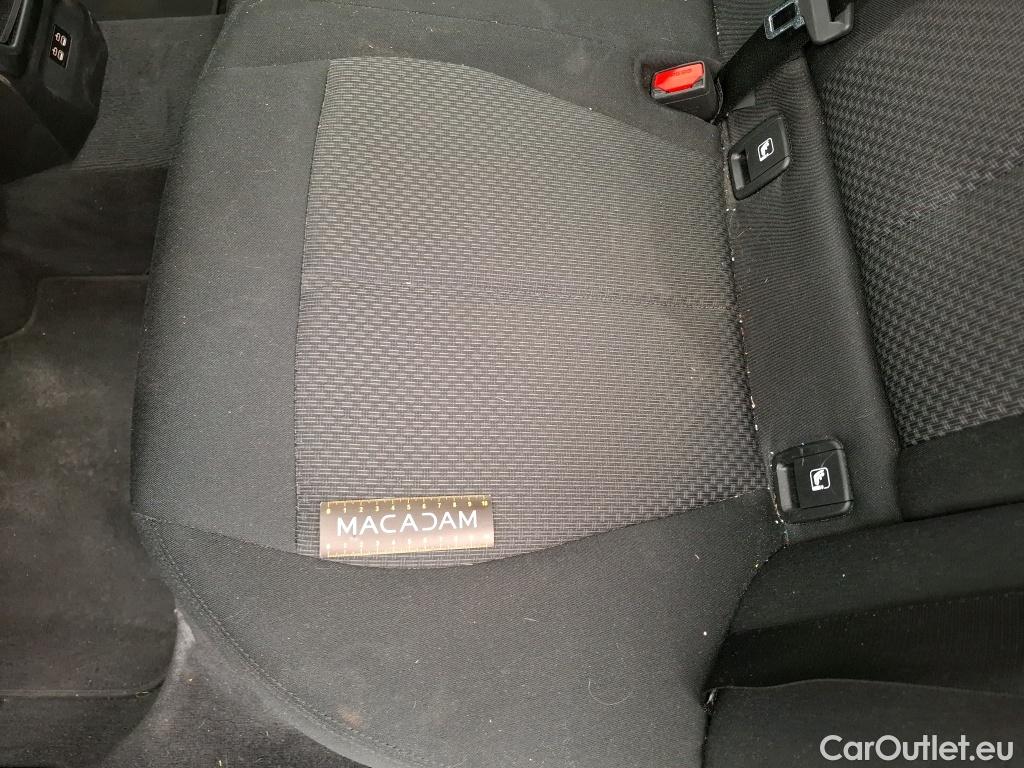  Bmw  Serie 1 BMW Série 1 / 2019 / 5P / Berline 116i DKG7 Business Design / VO RECONDITIONNE - PHOTOS AVANT RECONDITIONNEMENT #8