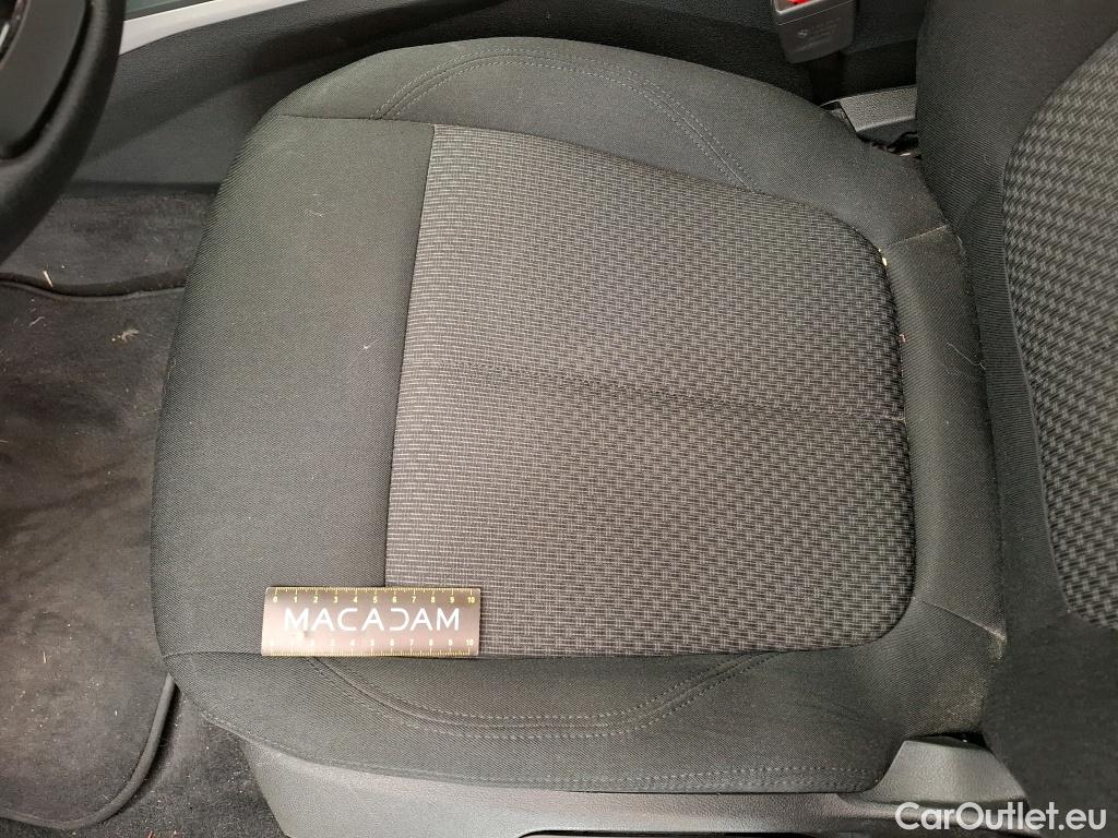  Bmw  Serie 1 BMW Série 1 / 2019 / 5P / Berline 116i DKG7 Business Design / VO RECONDITIONNE - PHOTOS AVANT RECONDITIONNEMENT #7