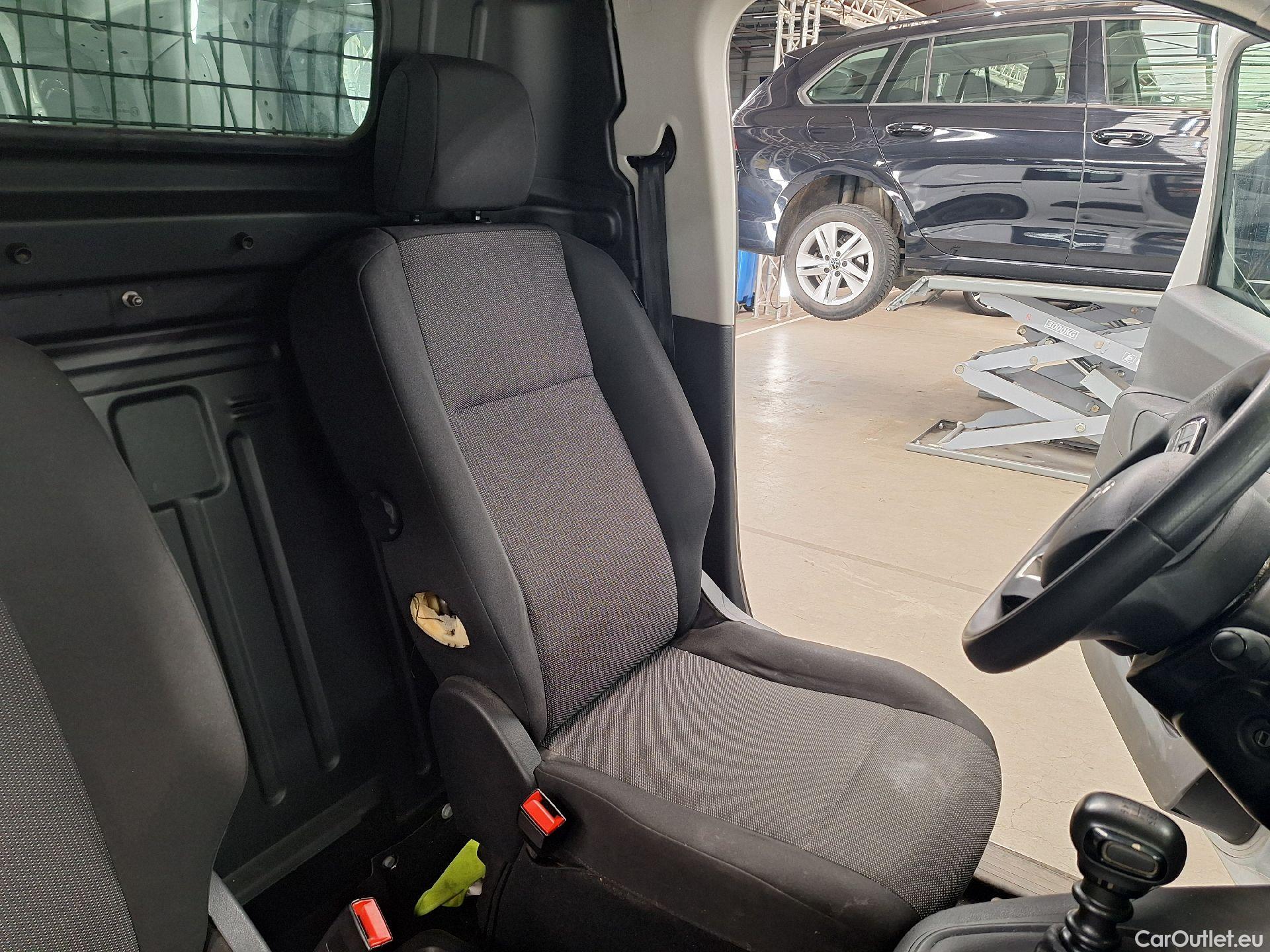  Citroen  Berlingo Citroën, _ '18, Citroën  M Light 1.5 BlueHDi 100 S&S MAN6  #92