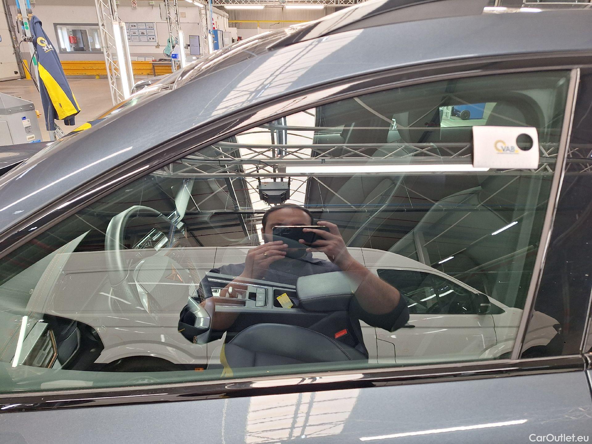  Cupra  Formentor Cupra,  '21 PHEV, CUPRA  1.4 e-HYBRID DSG 5d #3