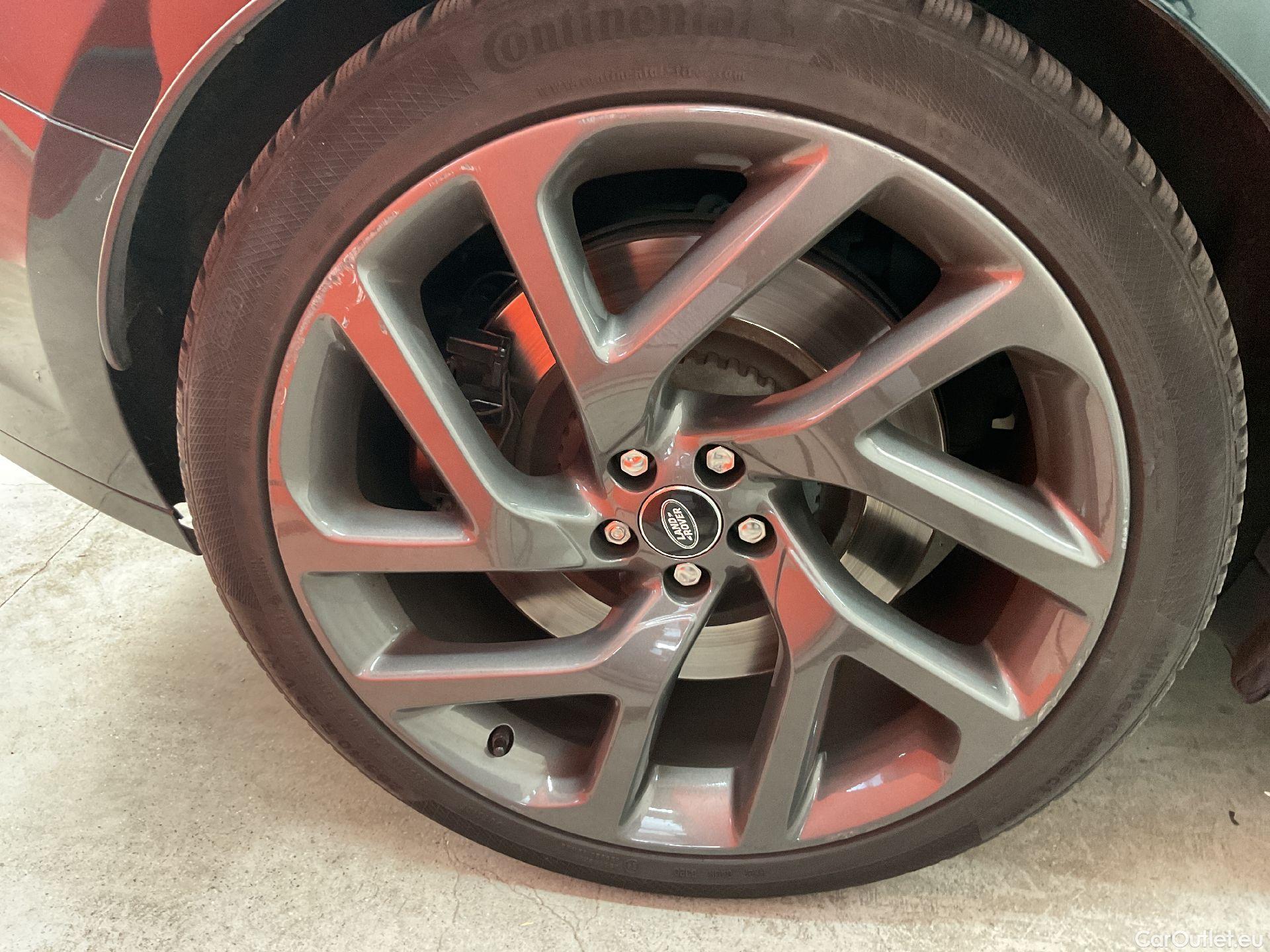  Land Rover  Range Rover Land Rover,  Velar'17, Land Rover  Velar 5.0 V8 Supercharged S #33