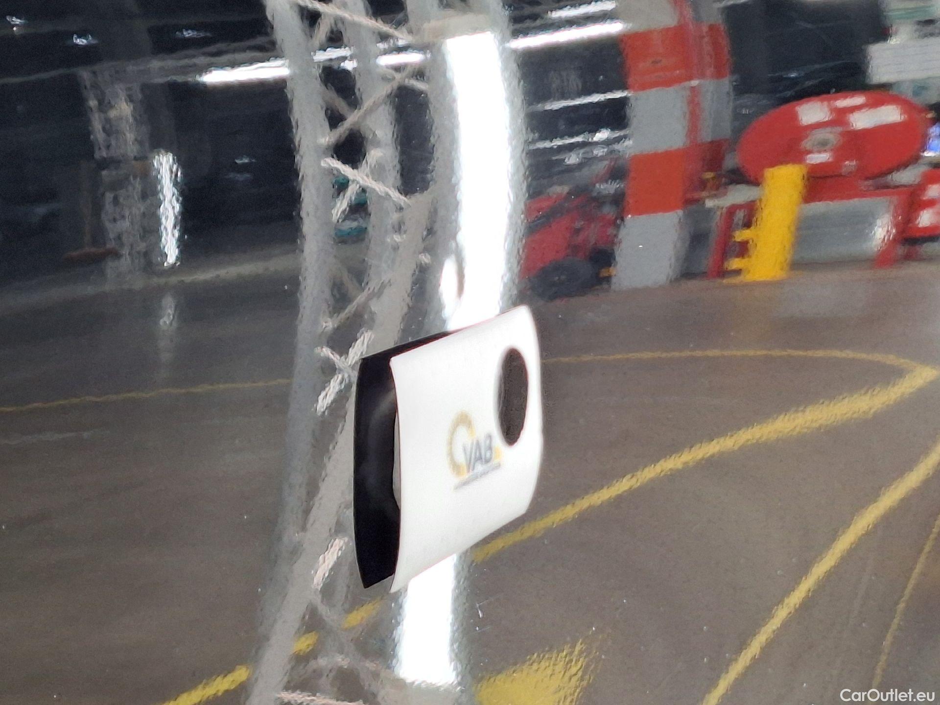  Mercedes  GLA Mercedes,  '20 PHEV, Mercedes-Benz   250e Business Solution 5d #16