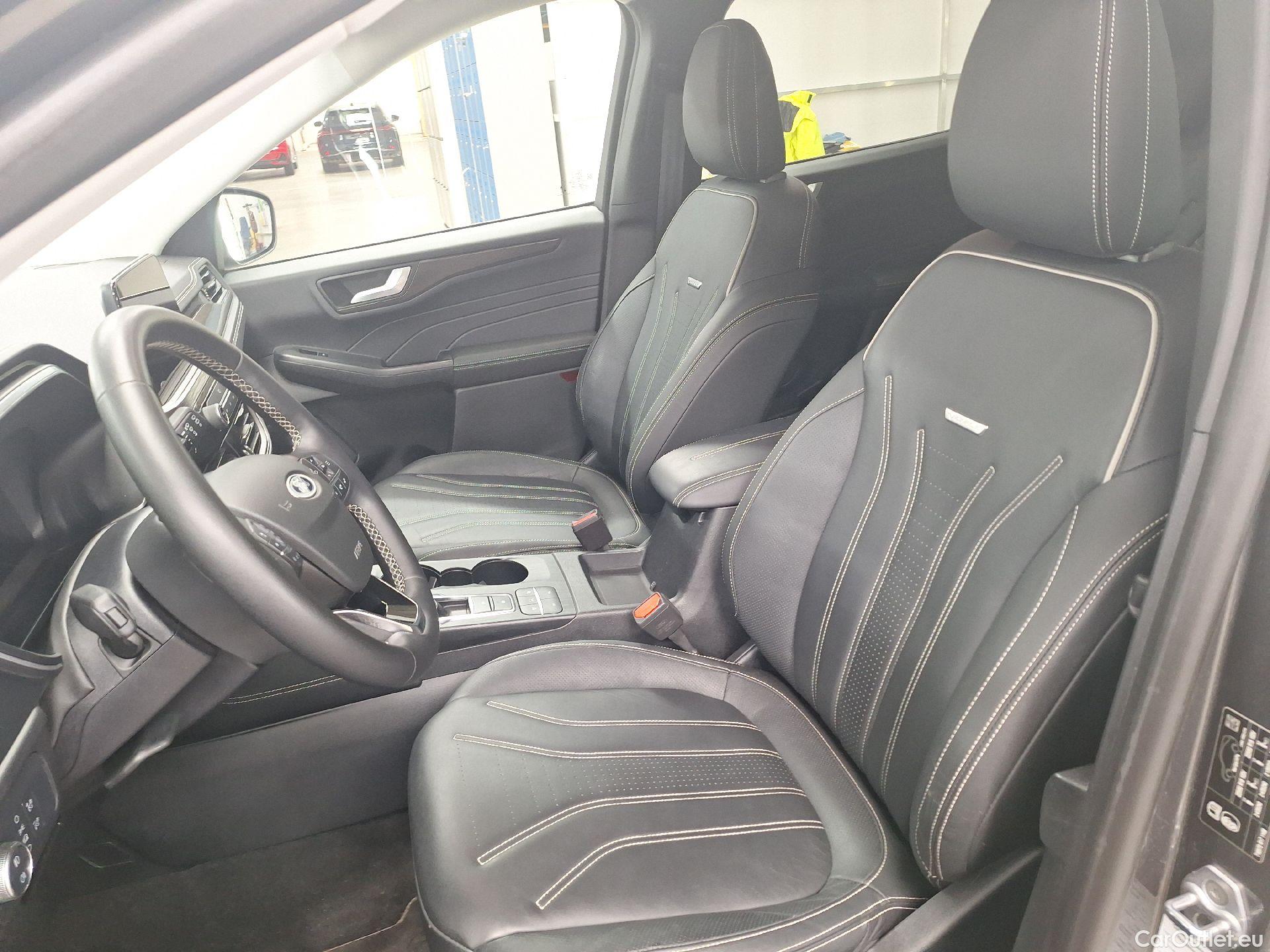  Ford  Kuga Ford,  '19 PHEV, Ford  2.5i PHEV Aut. 165kW Vignale 5d #6