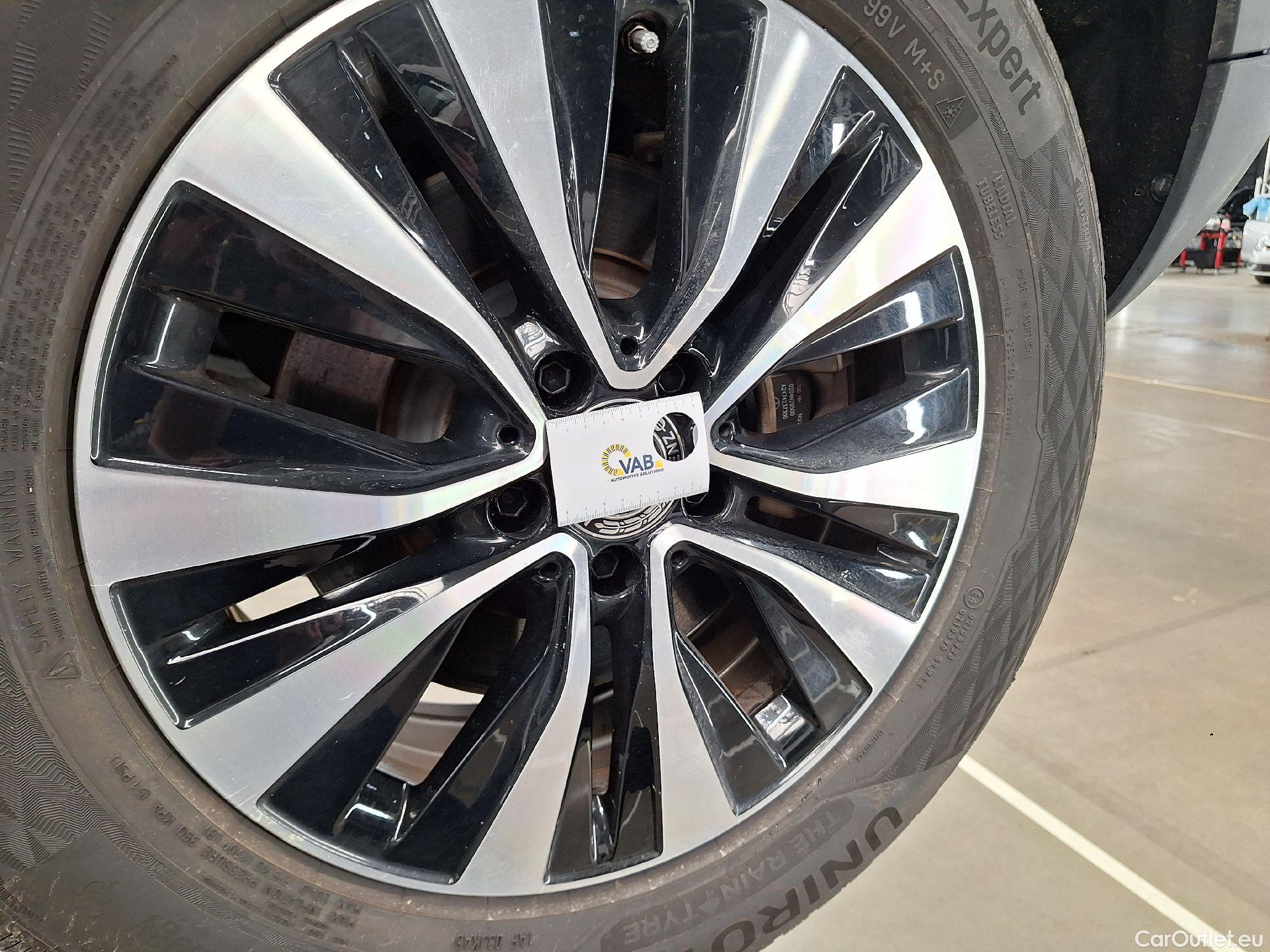  Mercedes  GLA Mercedes,  '20 PHEV, Mercedes-Benz   250e Business Solution 5d #24