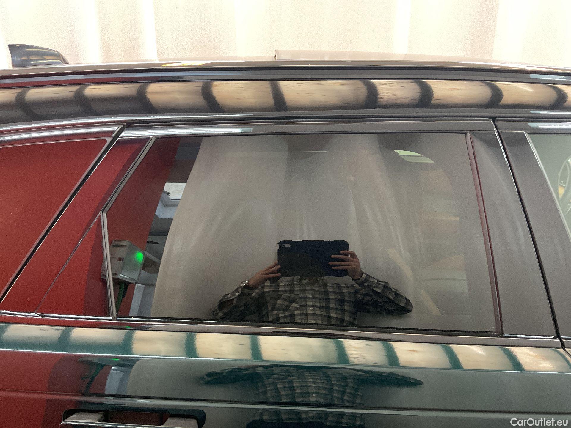  Land Rover  Range Rover Land Rover,  Velar'17, Land Rover  Velar 5.0 V8 Supercharged S #35